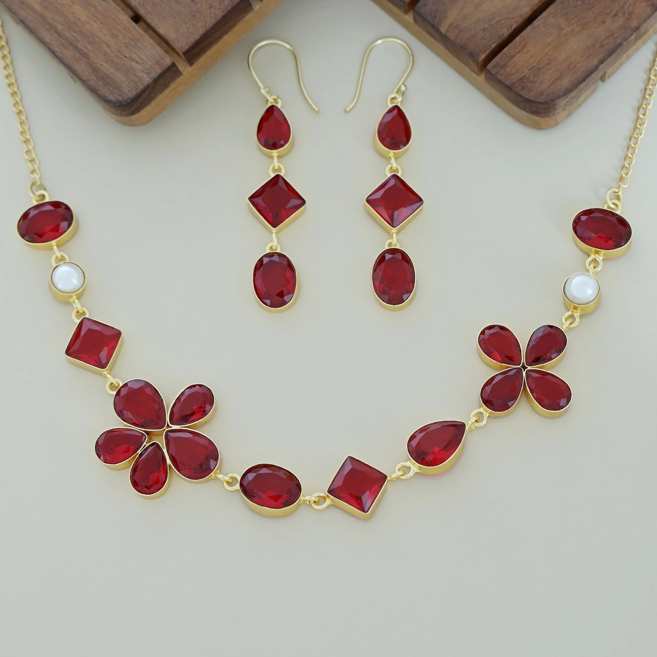 Tanvee Multi Shape Glossy Pearl Neckpiece With Drop - Image 8