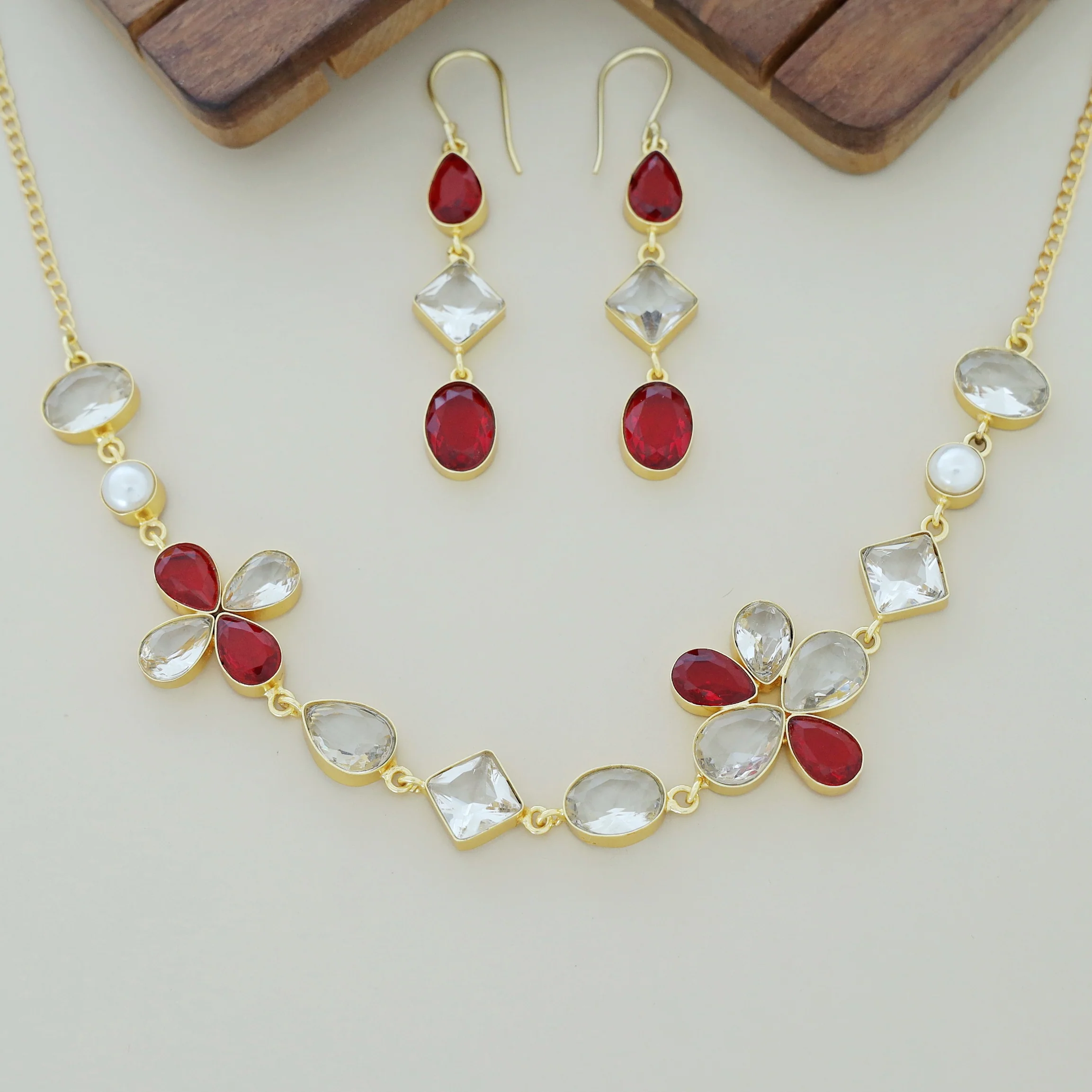 Tanvee Multi Shape Glossy Pearl Neckpiece With Drop - Image 9