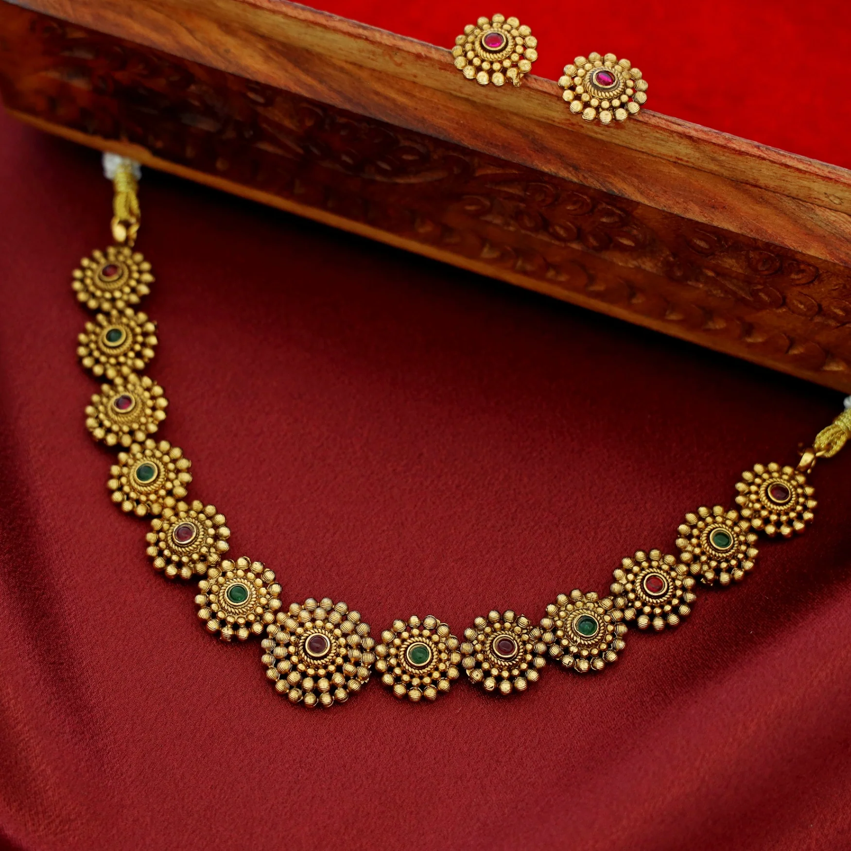 Tanvika Chakra Short Neckpiece with Earring - Image 5