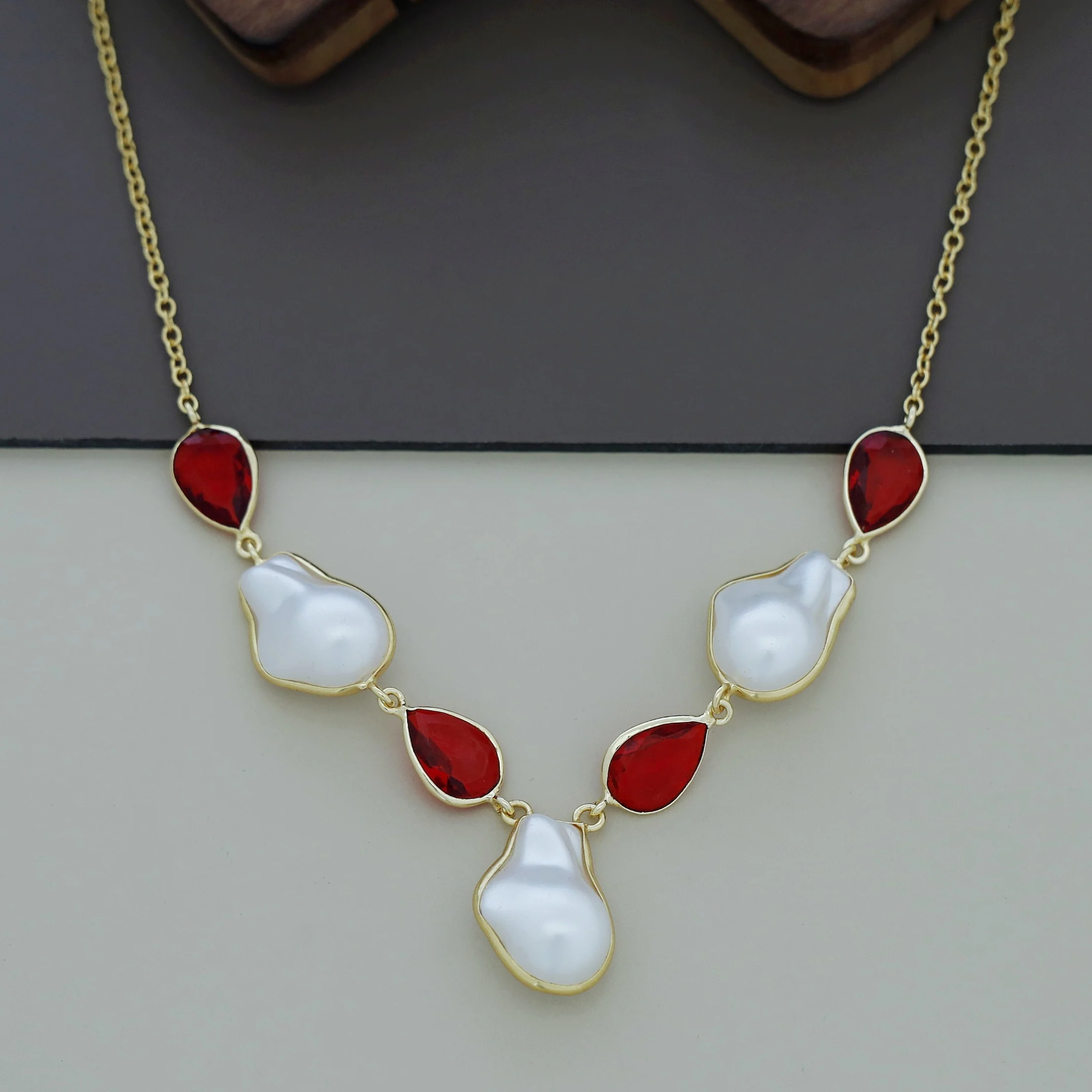 Tara Glossy Baroque Neckpiece - Image 5
