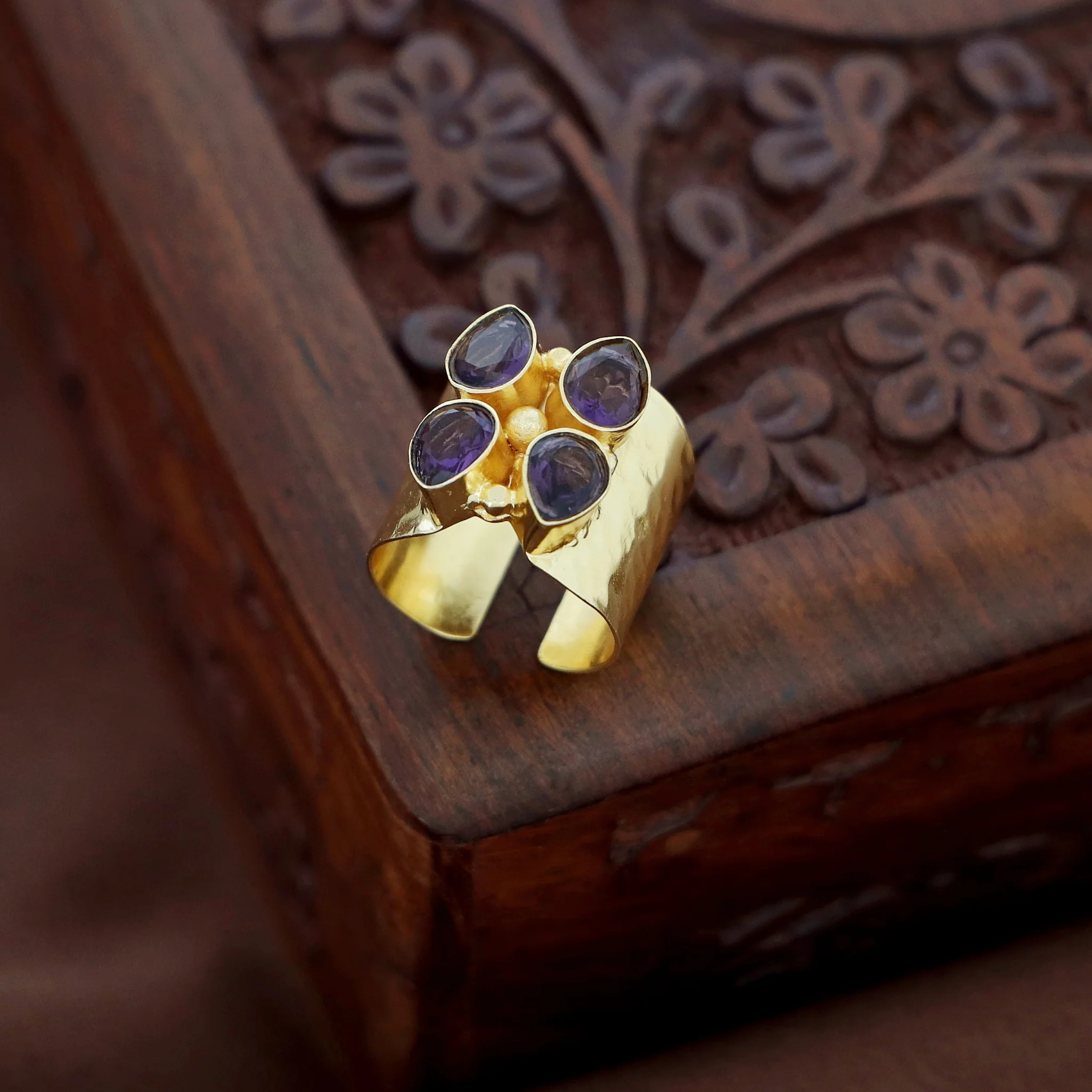 Tarana Golden Tetra Glossy Ring - Image 8
