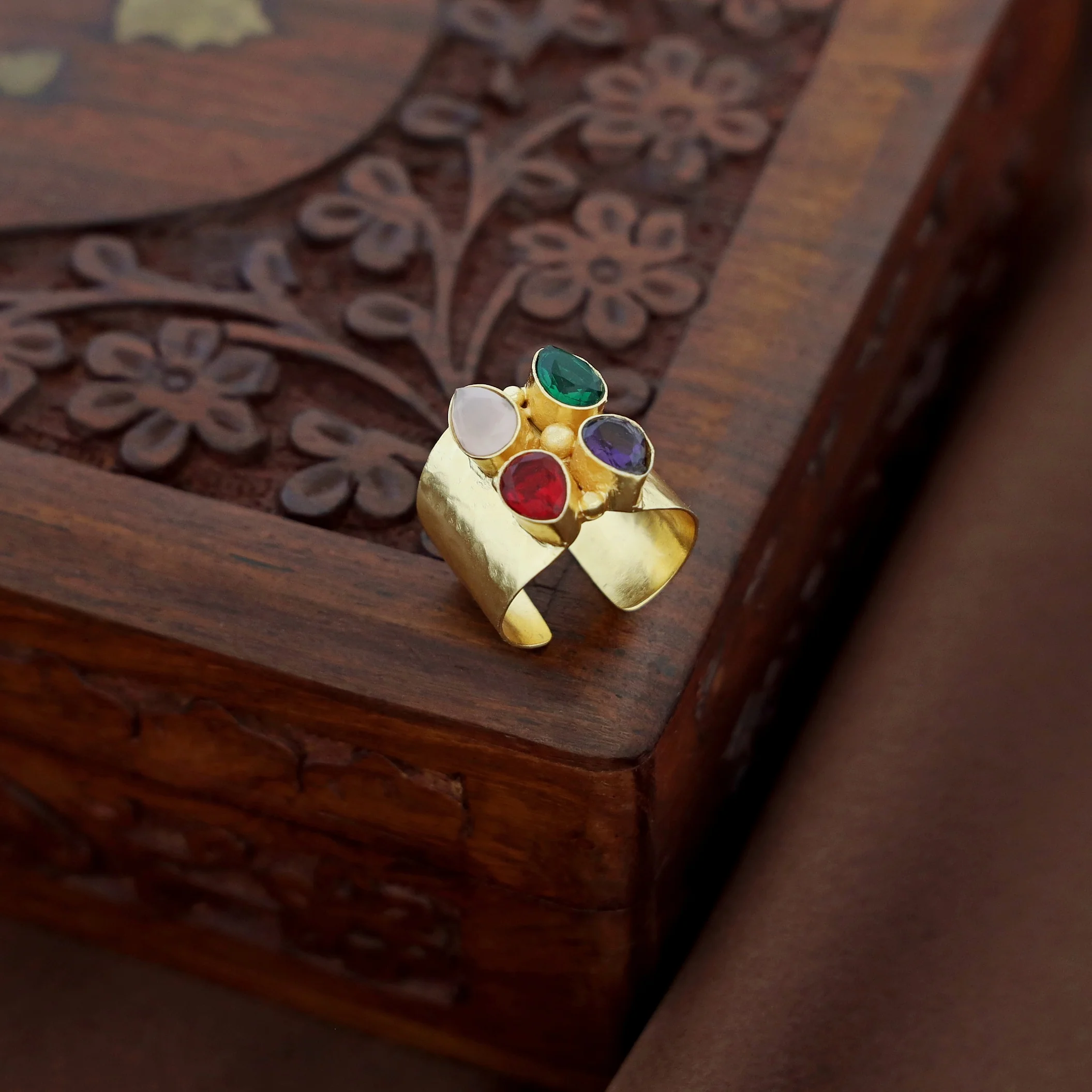 Tarana Golden Tetra Glossy Ring - Image 9
