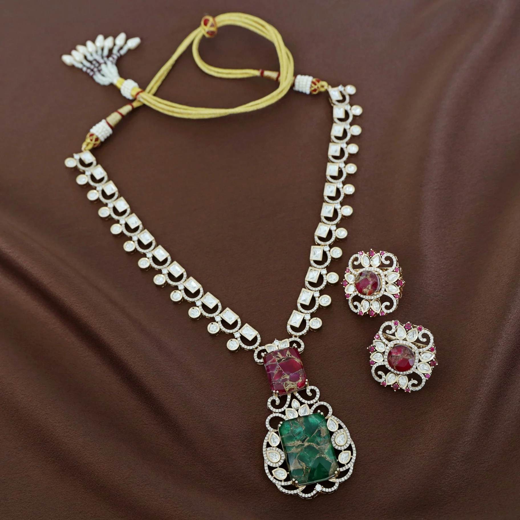 Tarinika Kundan Stone Neckpiece With Earring - Image 11