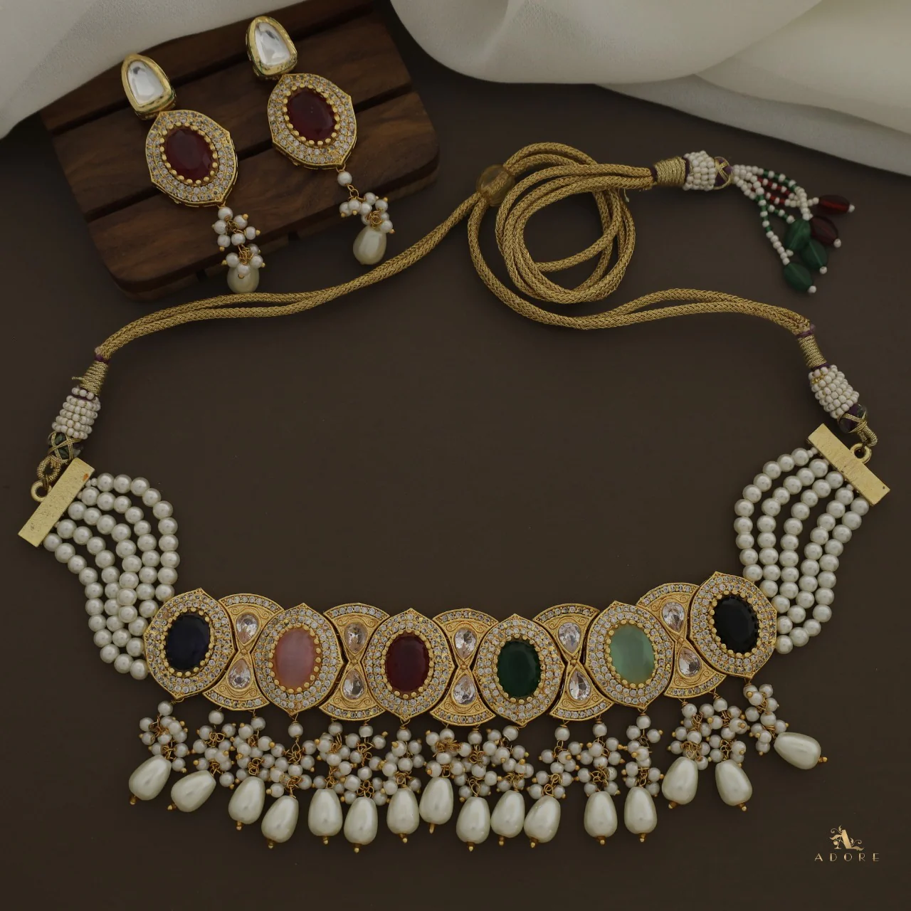 Taruni Kundan Choker With Stud - Image 12