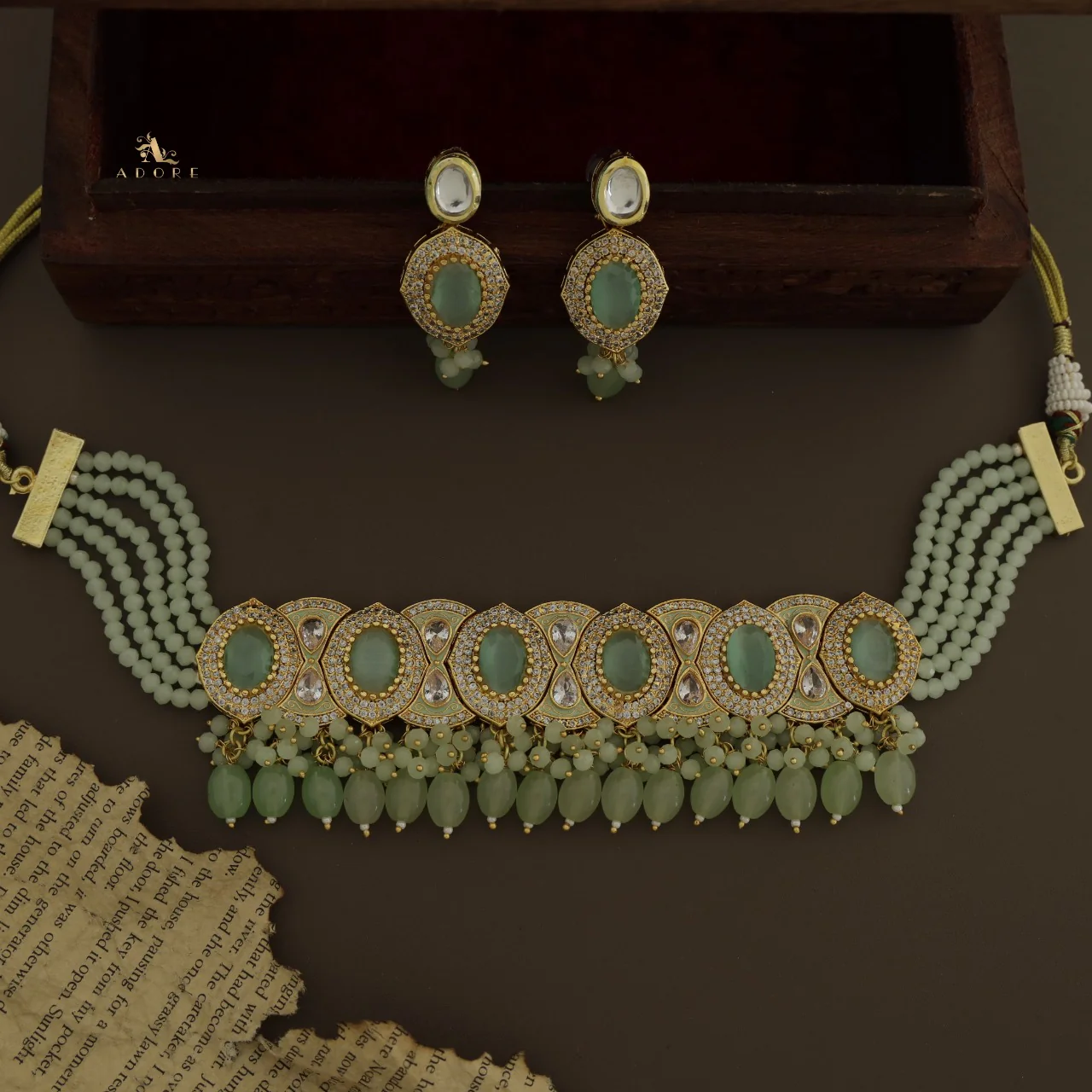 Taruni Kundan Choker With Stud - Image 18