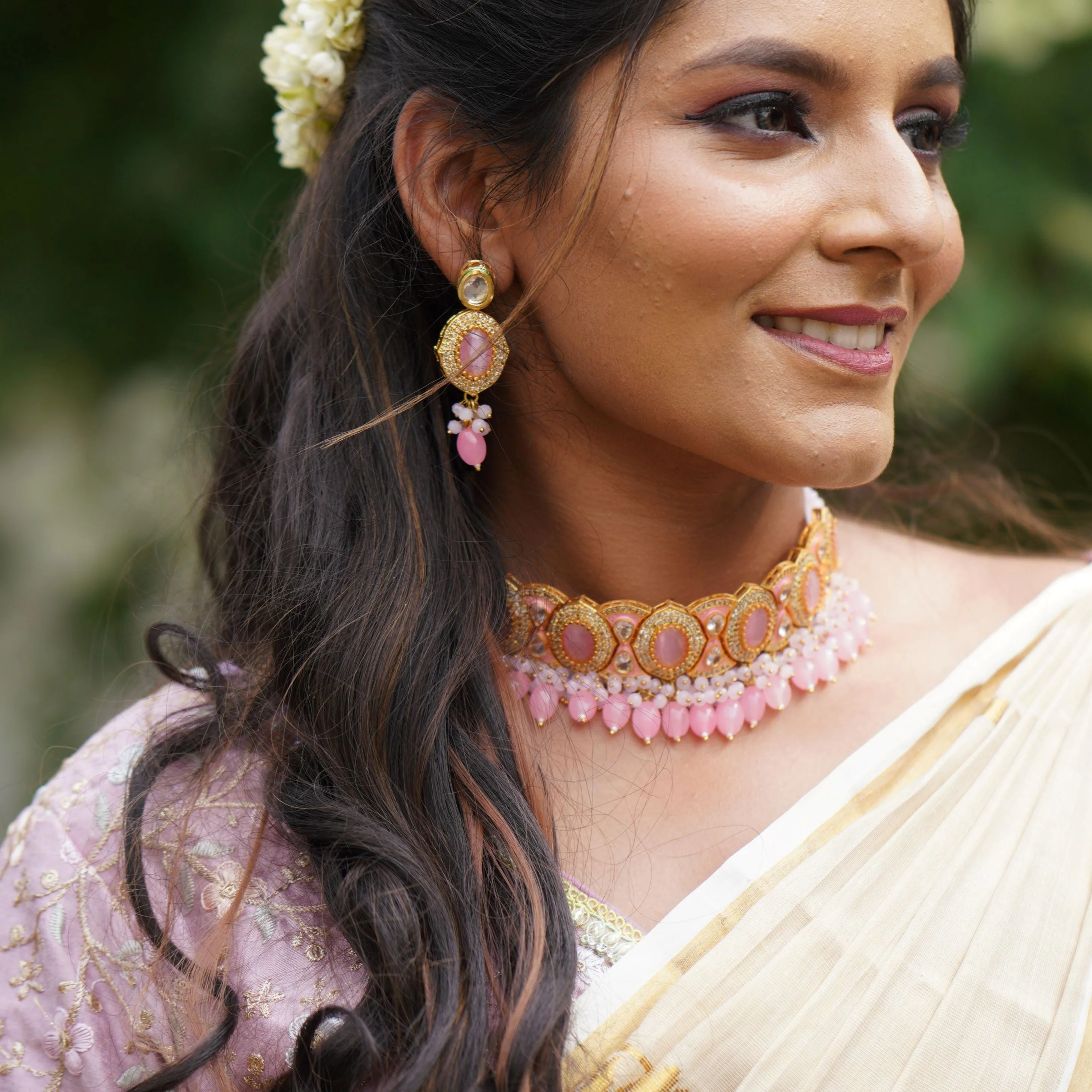 Taruni Kundan Choker With Stud - Image 5