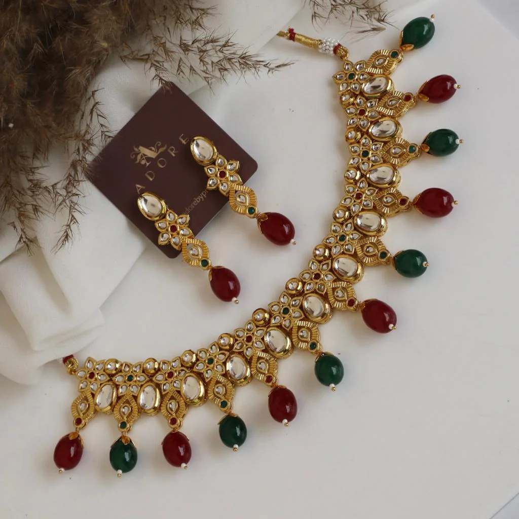 Tasmika Flower Kundan Neckpiece With Earring - Image 3