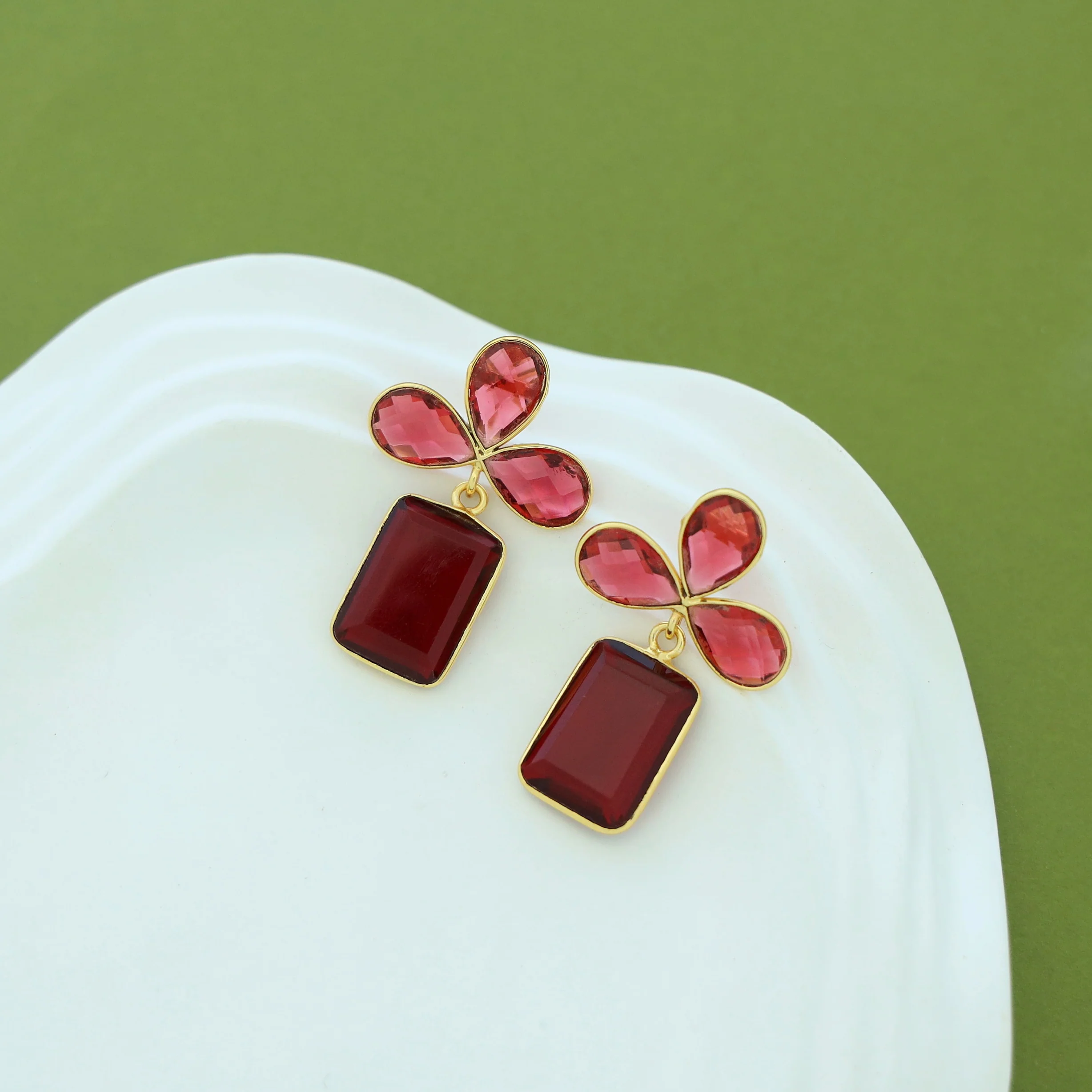 Tavisha Half Flower Rectangle Glossy Earring - Image 3