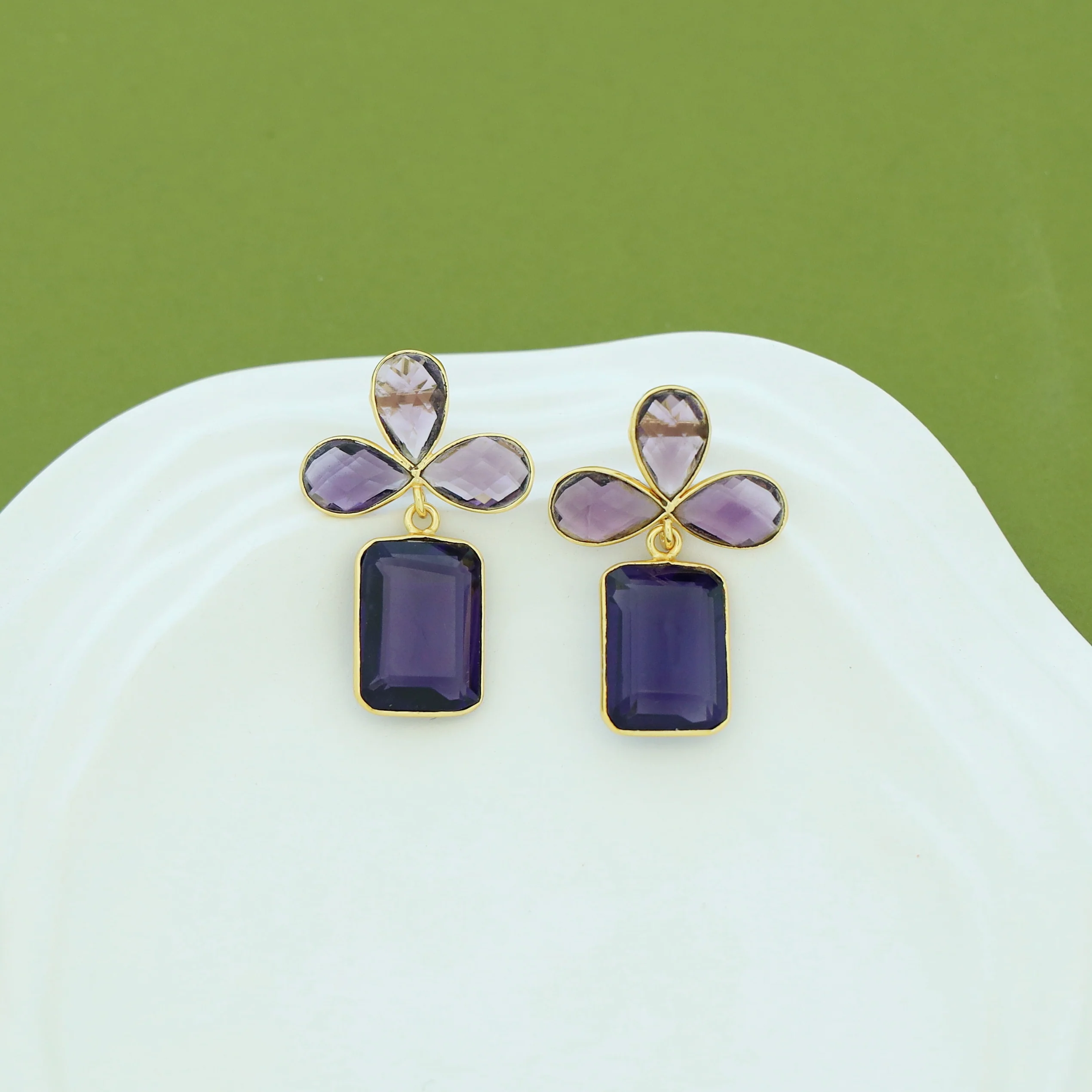 Tavisha Half Flower Rectangle Glossy Earring - Image 5