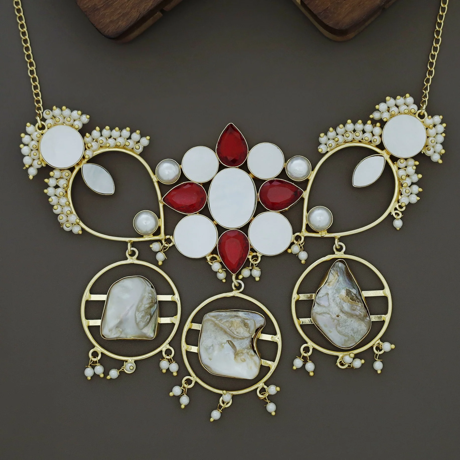 Temina Baroque + Glossy Stone + MOP Neckpiece - Image 4