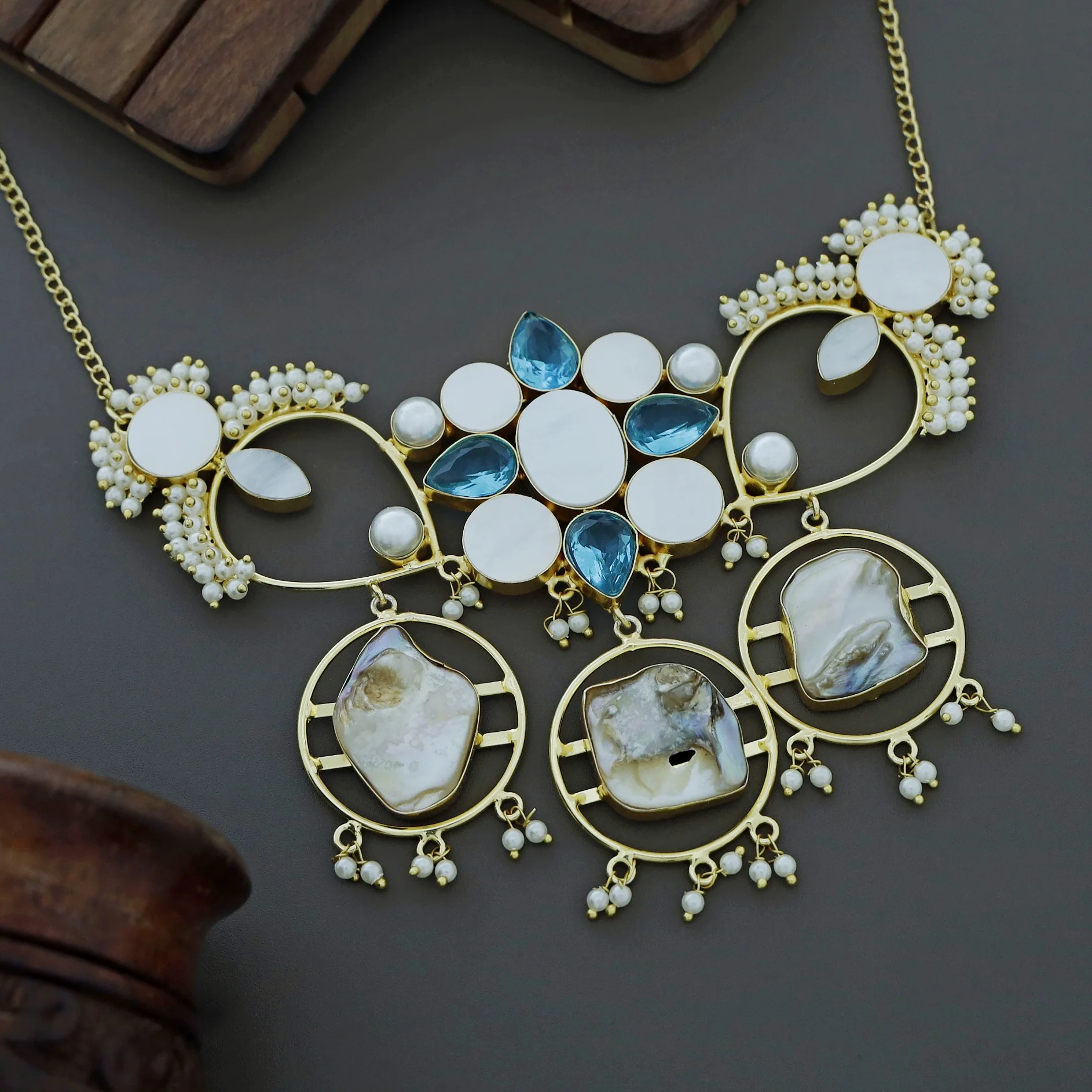 Temina Baroque + Glossy Stone + MOP Neckpiece - Image 8