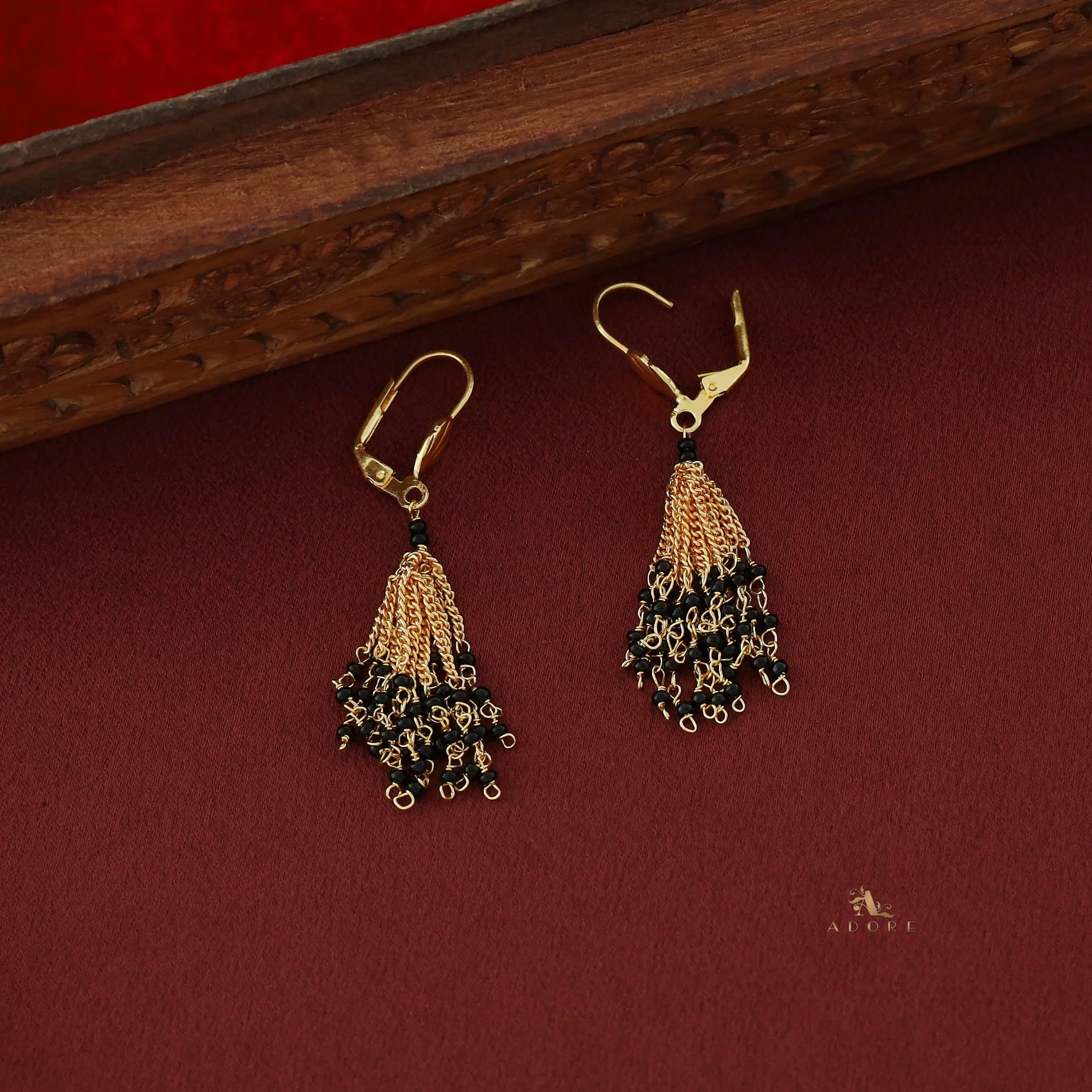 Tenille 15 Layer Neckpiece With Earring - Image 4
