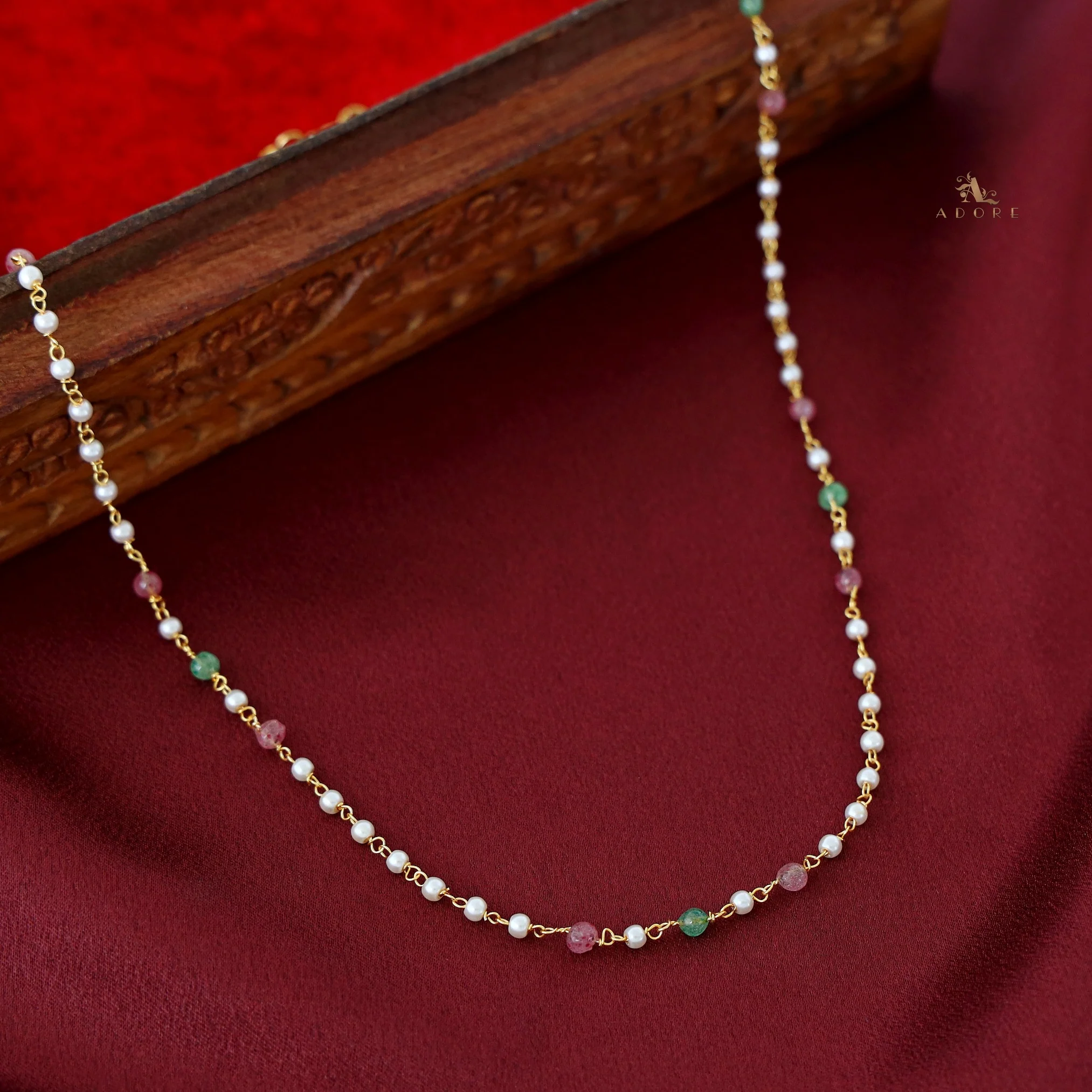 Tenille Single Layer Neckpiece - Image 14