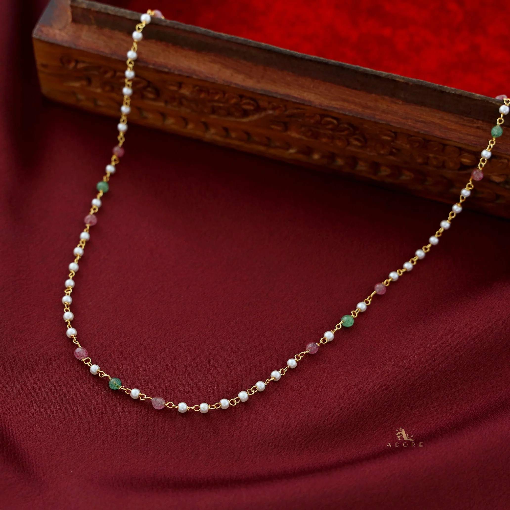 Tenille Single Layer Neckpiece - Image 15