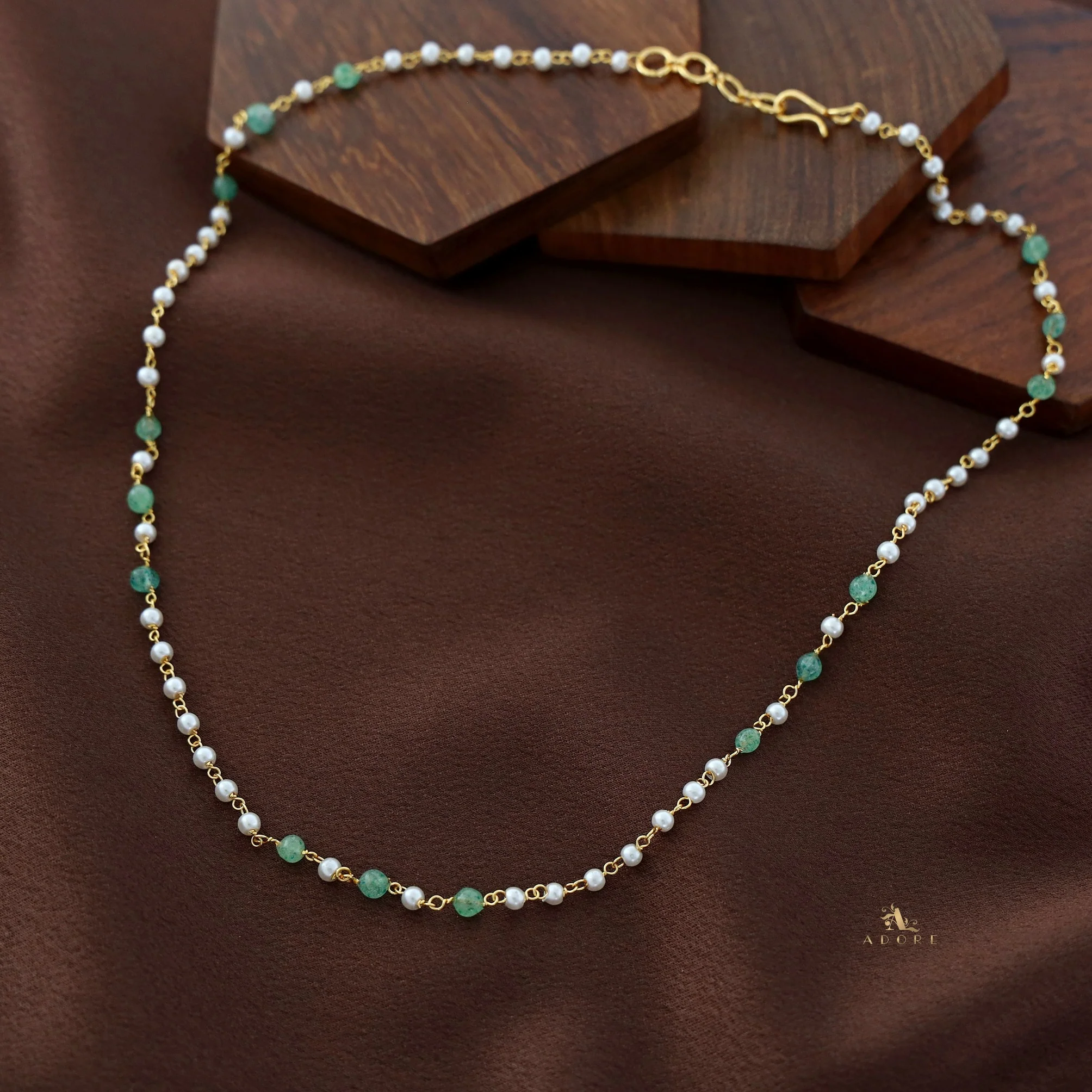 Tenille Single Layer Neckpiece - Image 17