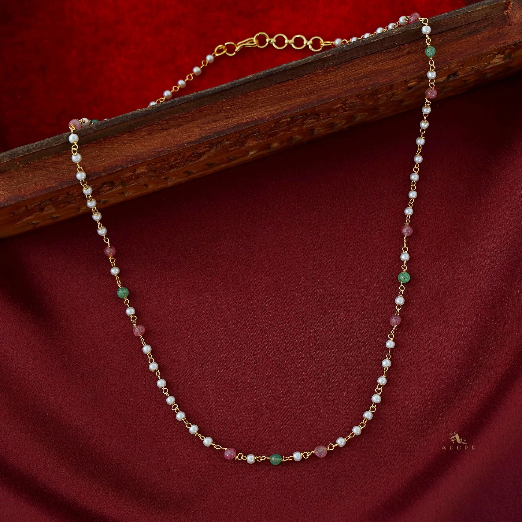 Tenille Single Layer Neckpiece - Image 3