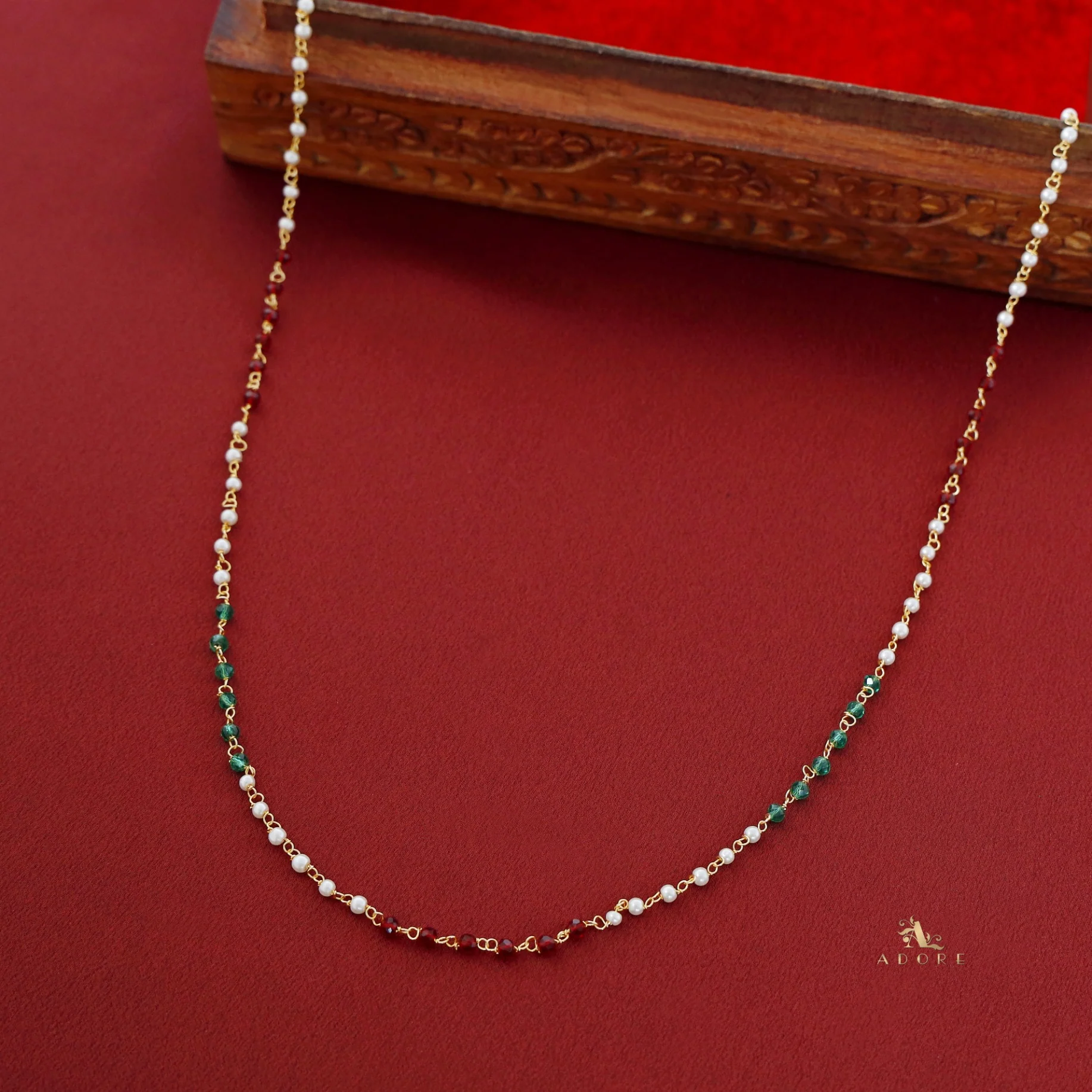Tenille Single Layer Neckpiece - Image 4