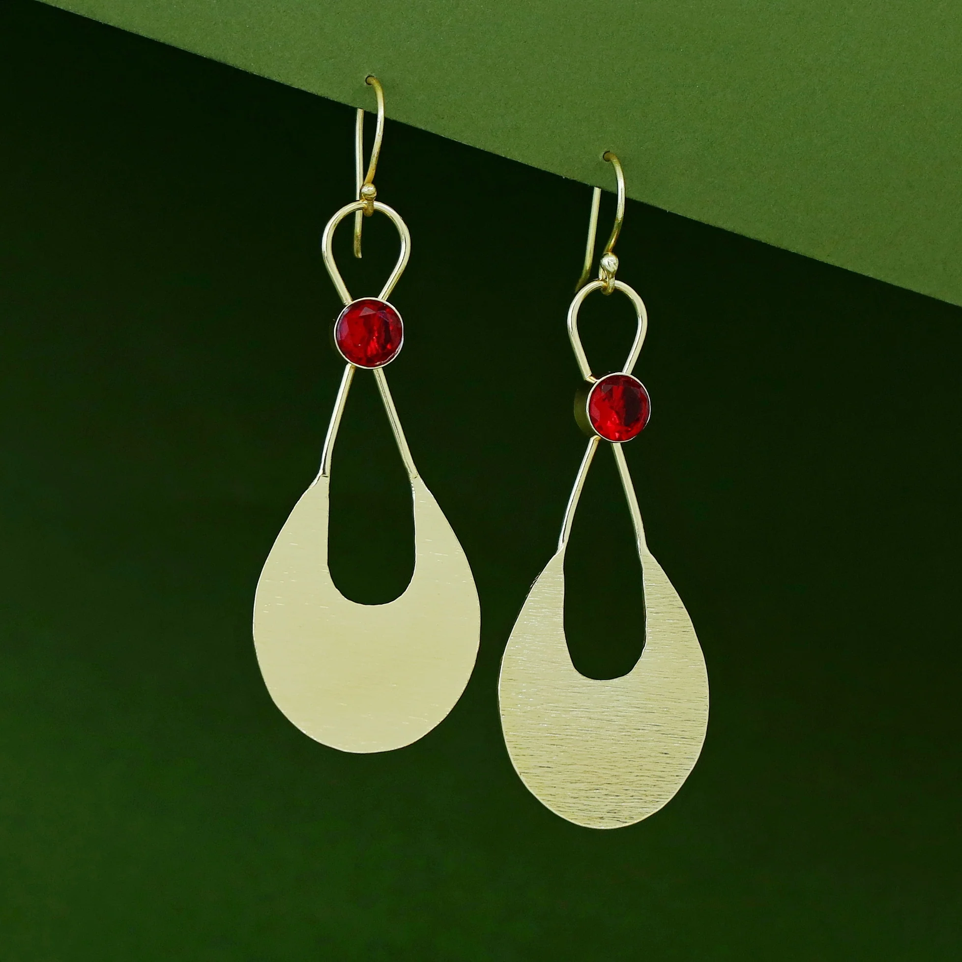 Tessa Golden Textured Glossy Stone Drop - Image 2