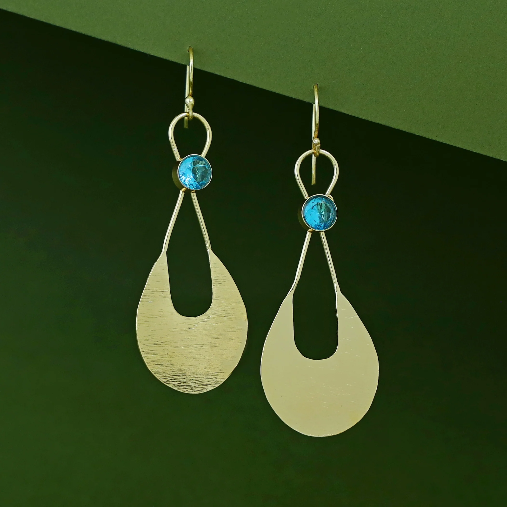 Tessa Golden Textured Glossy Stone Drop - Image 7