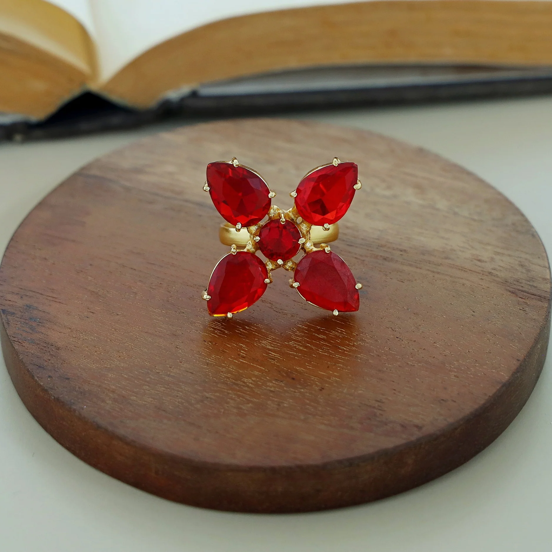 Tetra Glossy Flower Claw Ring - Image 13