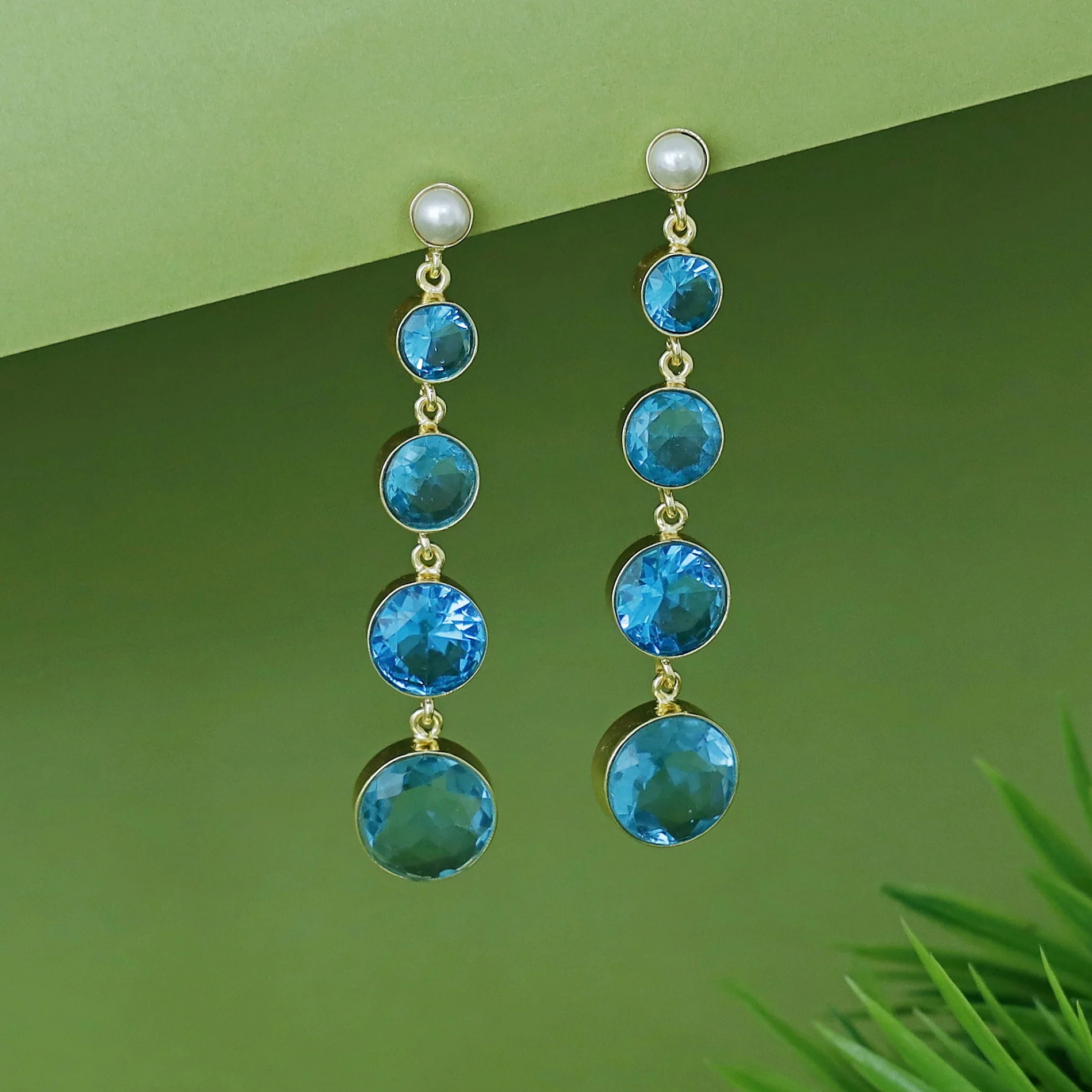 Maisha Tetra Circle Glossy Pearl Earring - Image 4