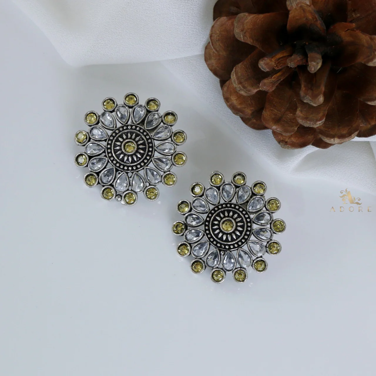 Thamasya Earrings - Image 3