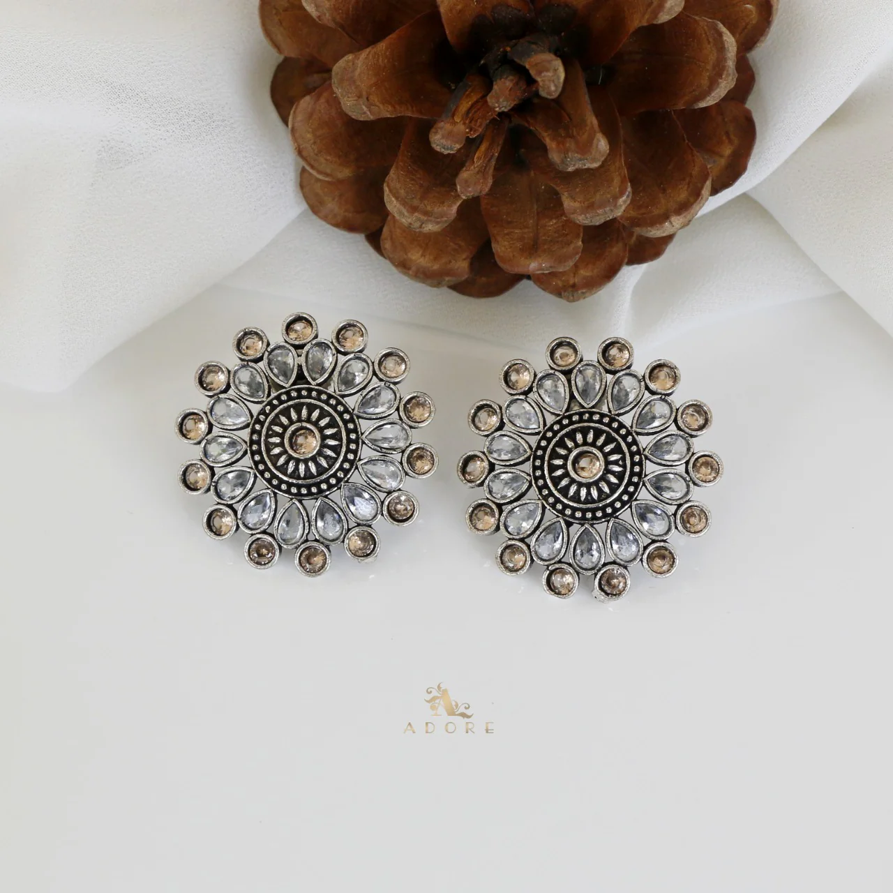 Thamasya Earrings - Image 6