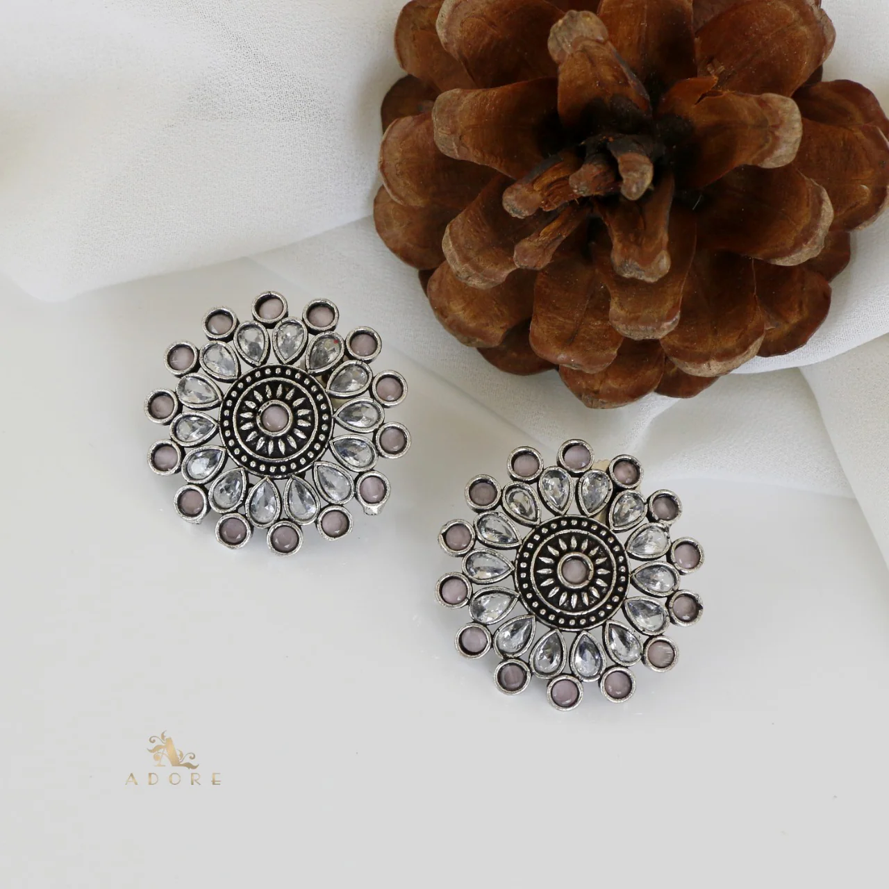 Thamasya Earrings - Image 7