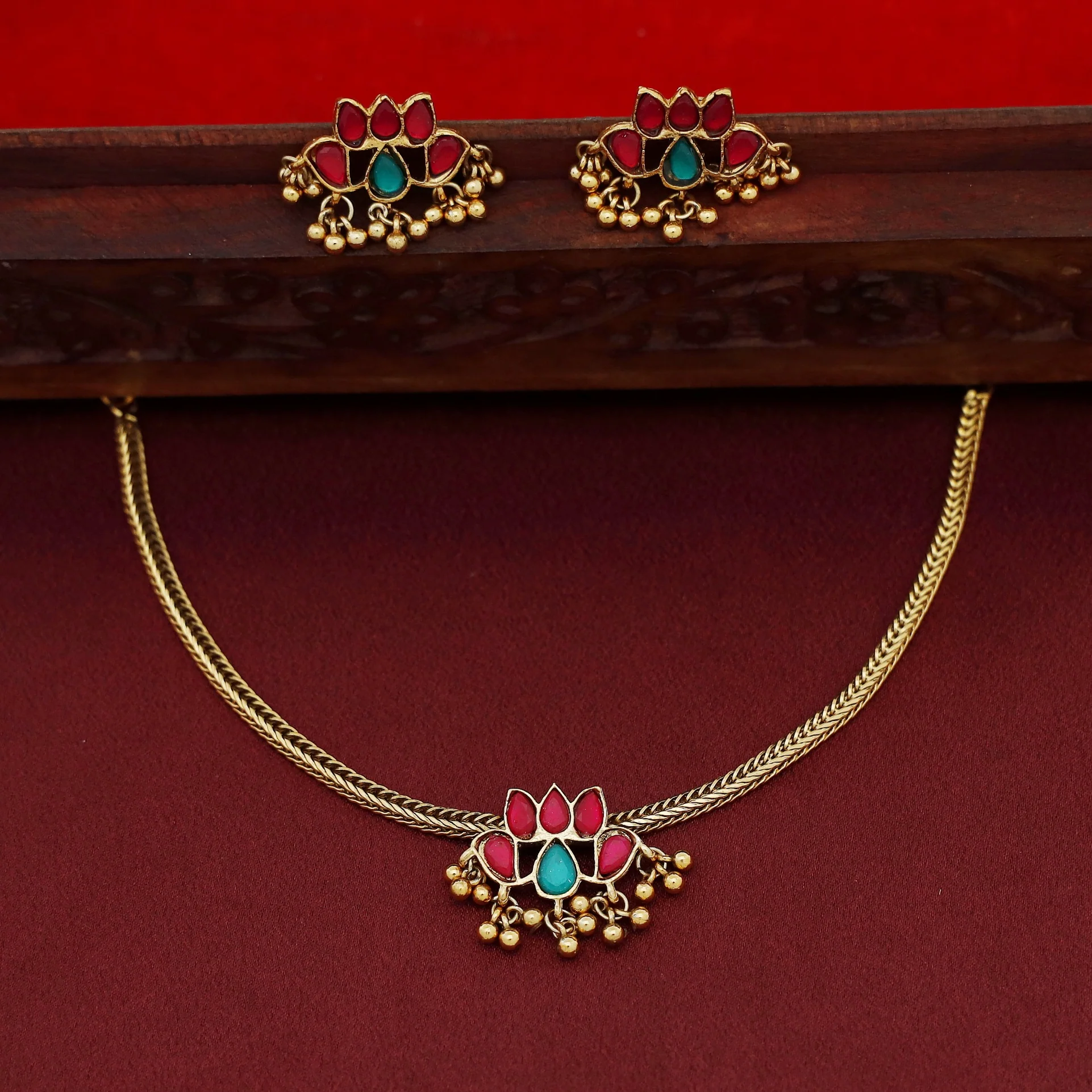 Thiarika Lotus Golden Ball + Cluster Pearl Short Neckpiece / Choker With Stud - Image 3