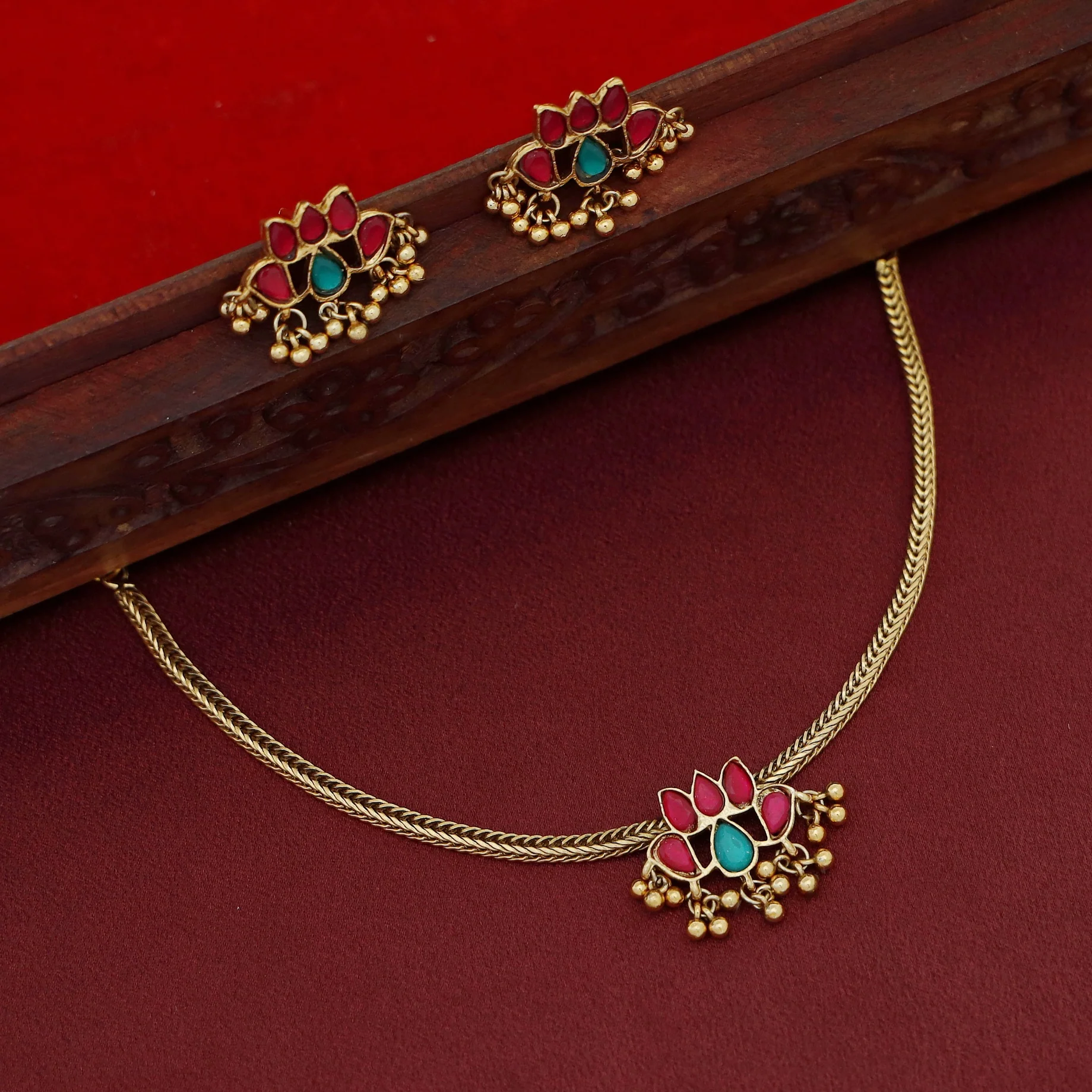 Thiarika Lotus Golden Ball + Cluster Pearl Short Neckpiece / Choker With Stud - Image 4