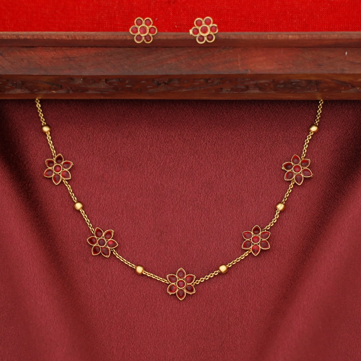 Thridha Golden Ball Flower Choker With Stud - Image 4