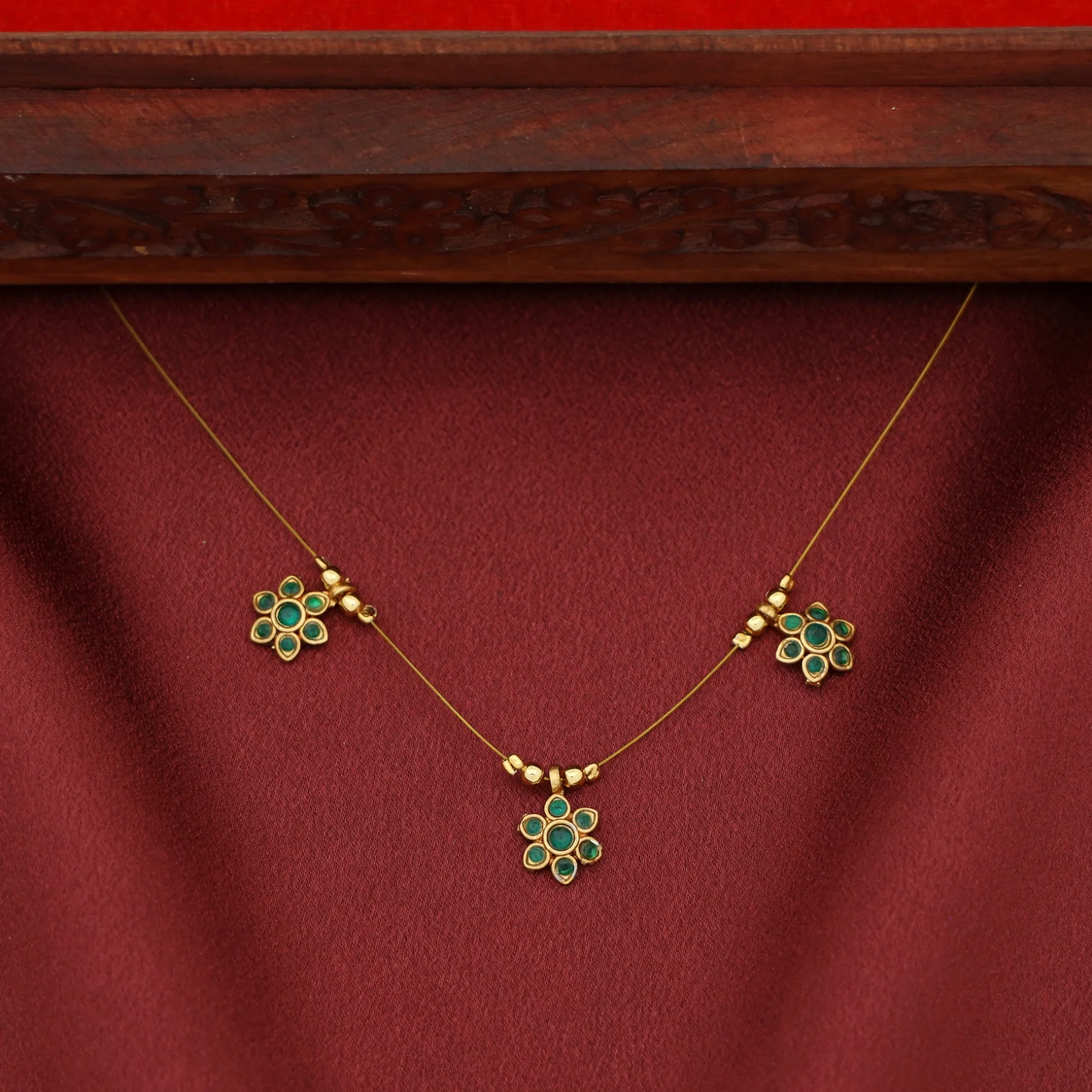 Thridha Tri Flower String Neckpiece - Image 2