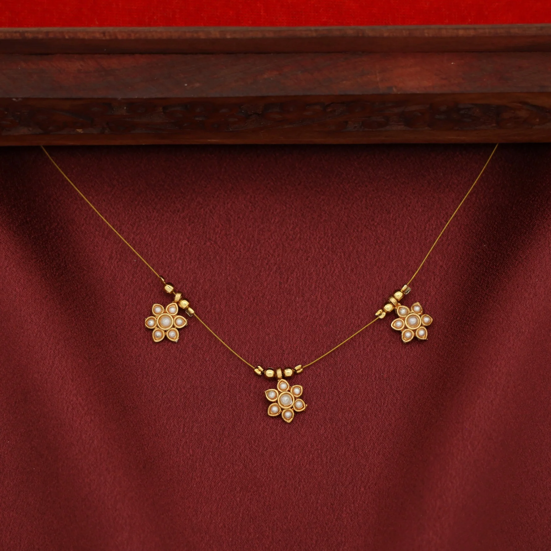 Thridha Tri Flower String Neckpiece - Image 4
