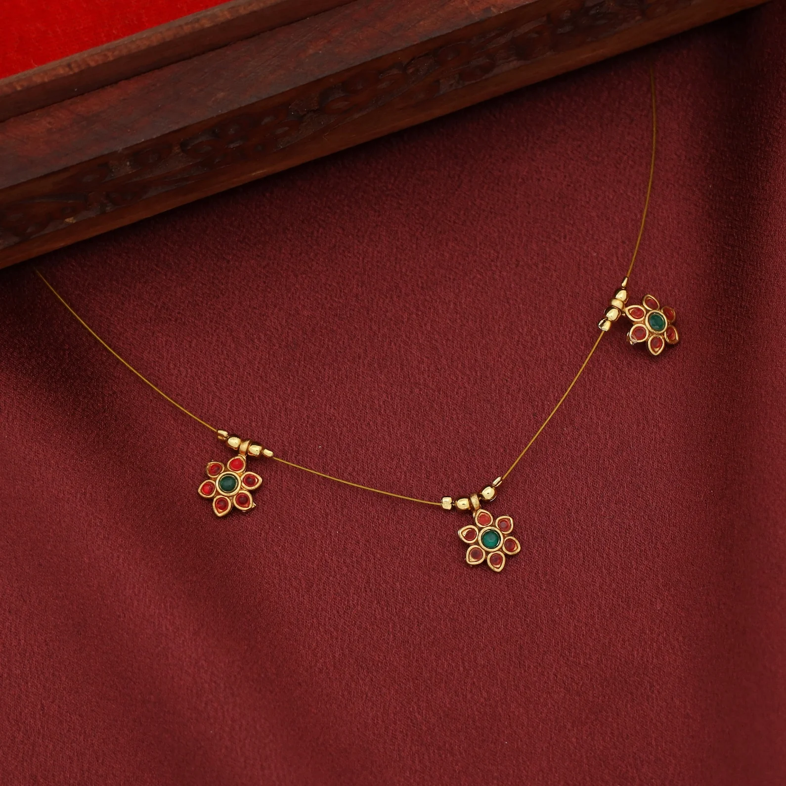 Thridha Tri Flower String Neckpiece - Image 7