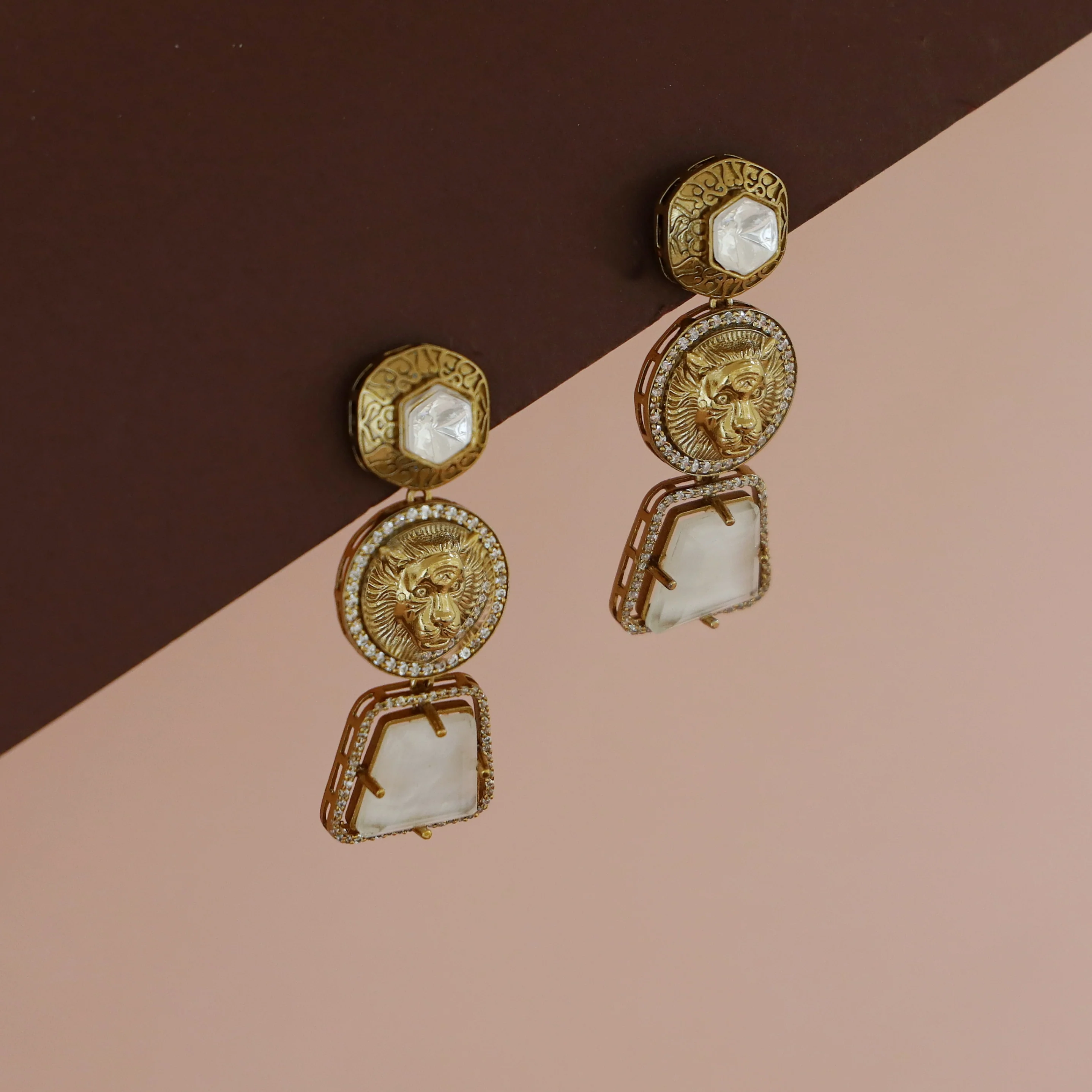 Tianna Kundan Lion Head Earring - Image 4