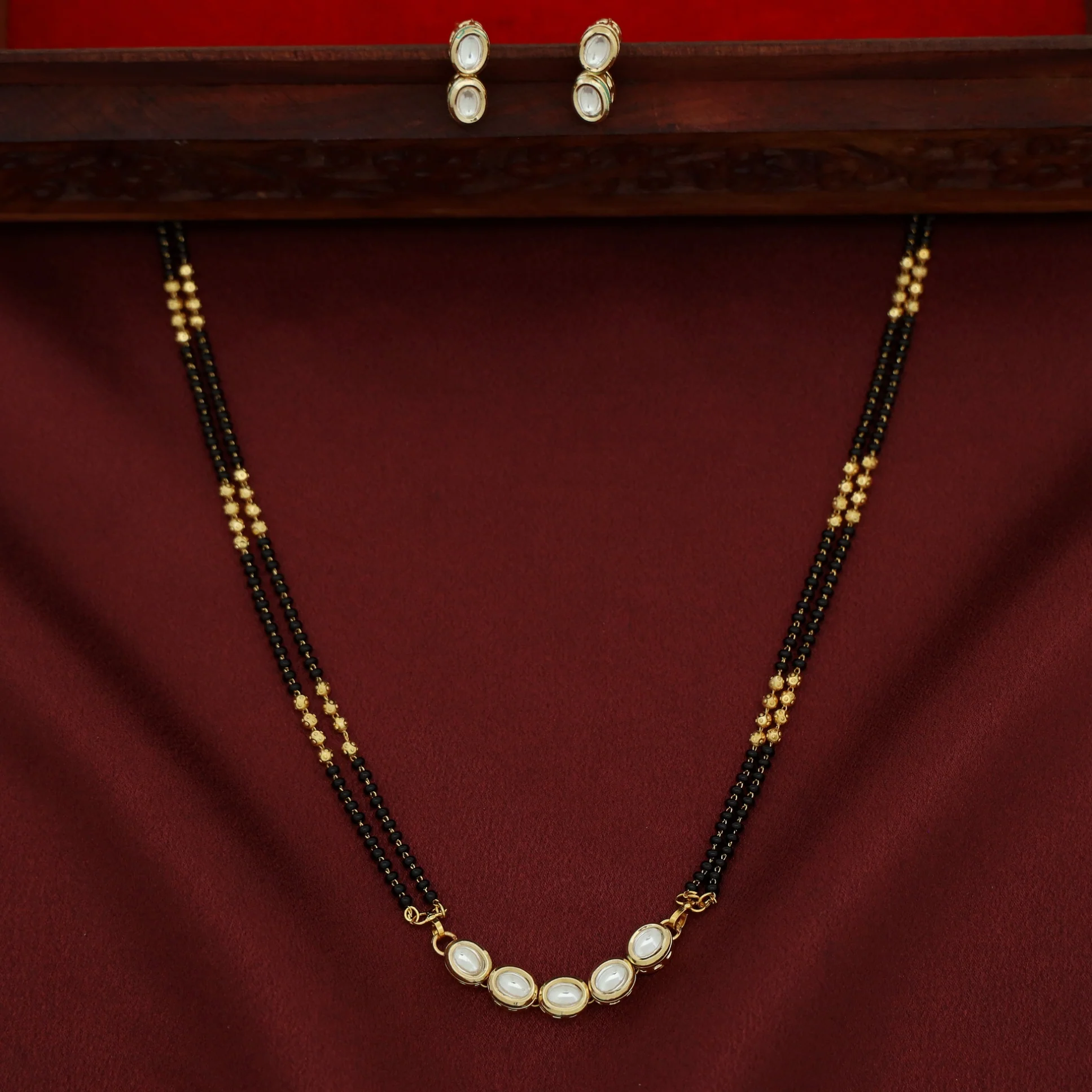 5 Stone Mangalsutra With Earring - Image 4