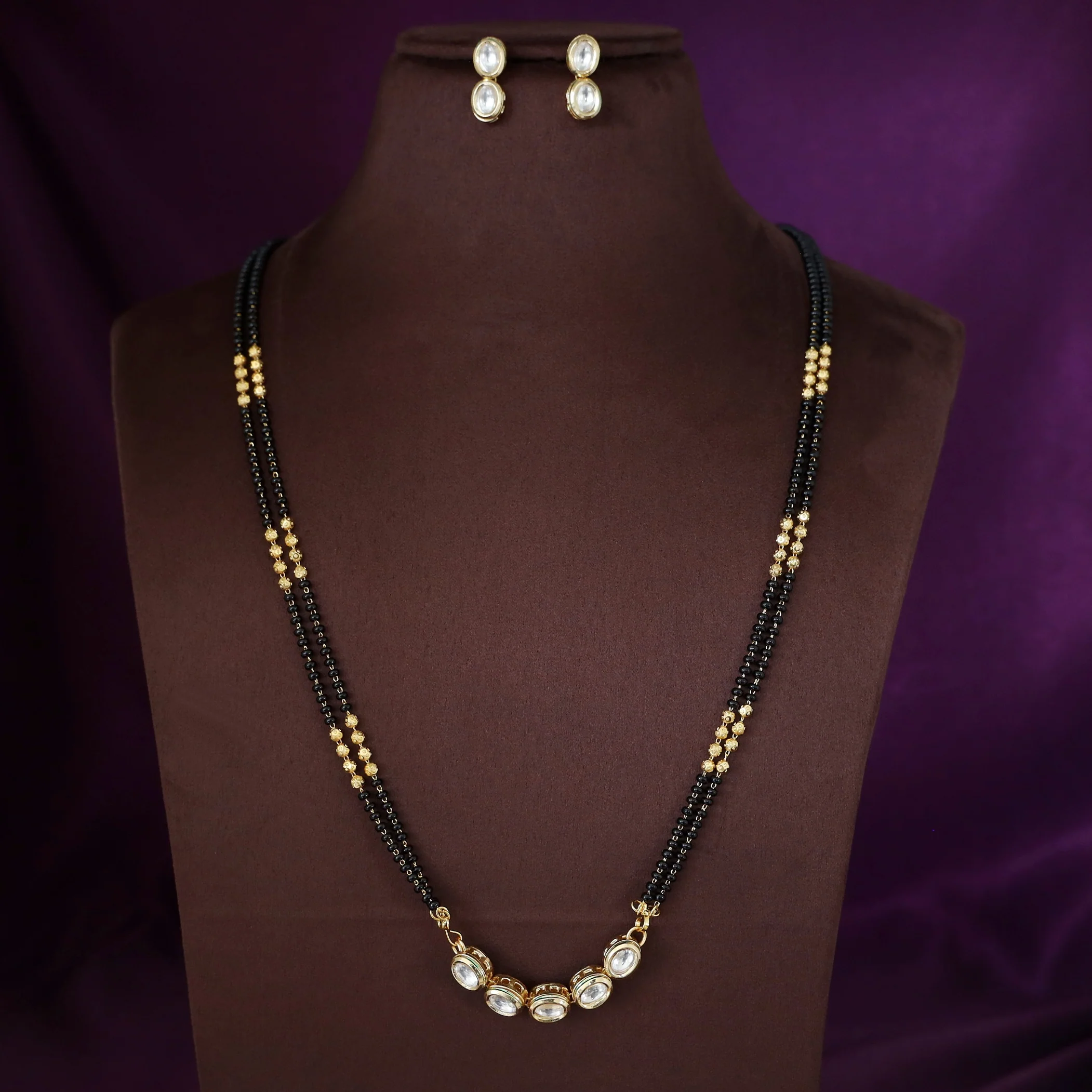 5 Stone Mangalsutra With Earring - Image 9