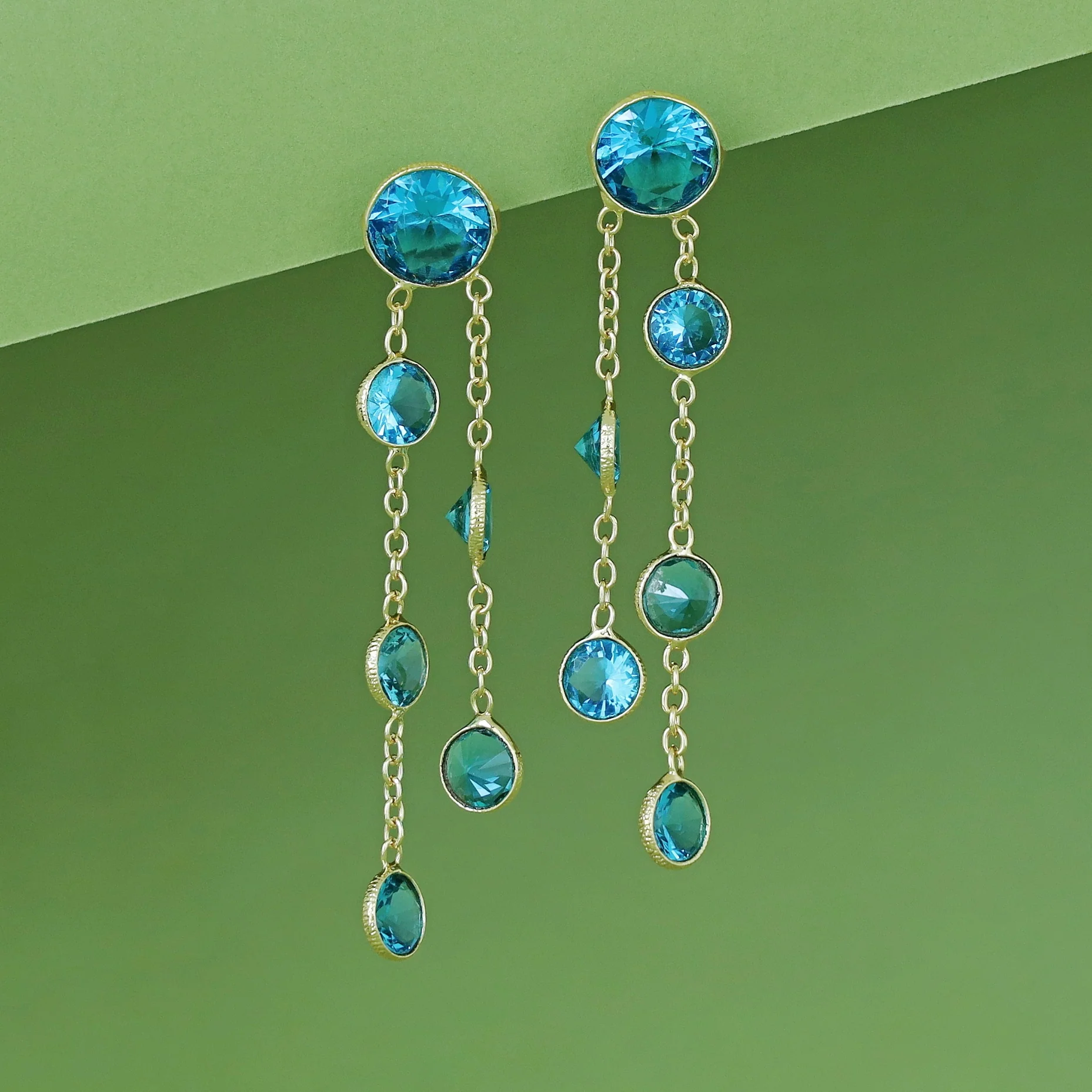 Tiya Golden Round Glossy Stone Earring - Image 12