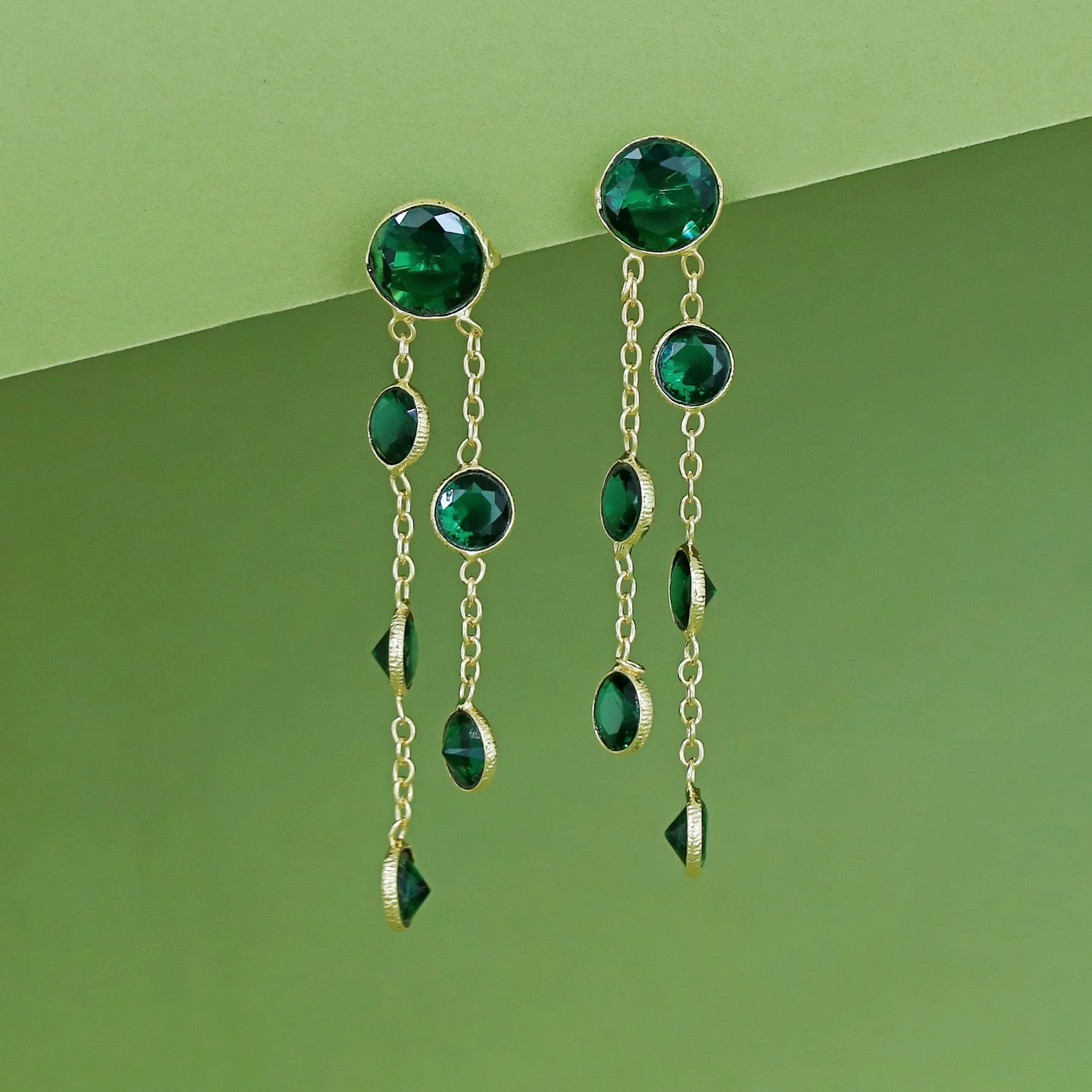 Tiya Golden Round Glossy Stone Earring - Image 13
