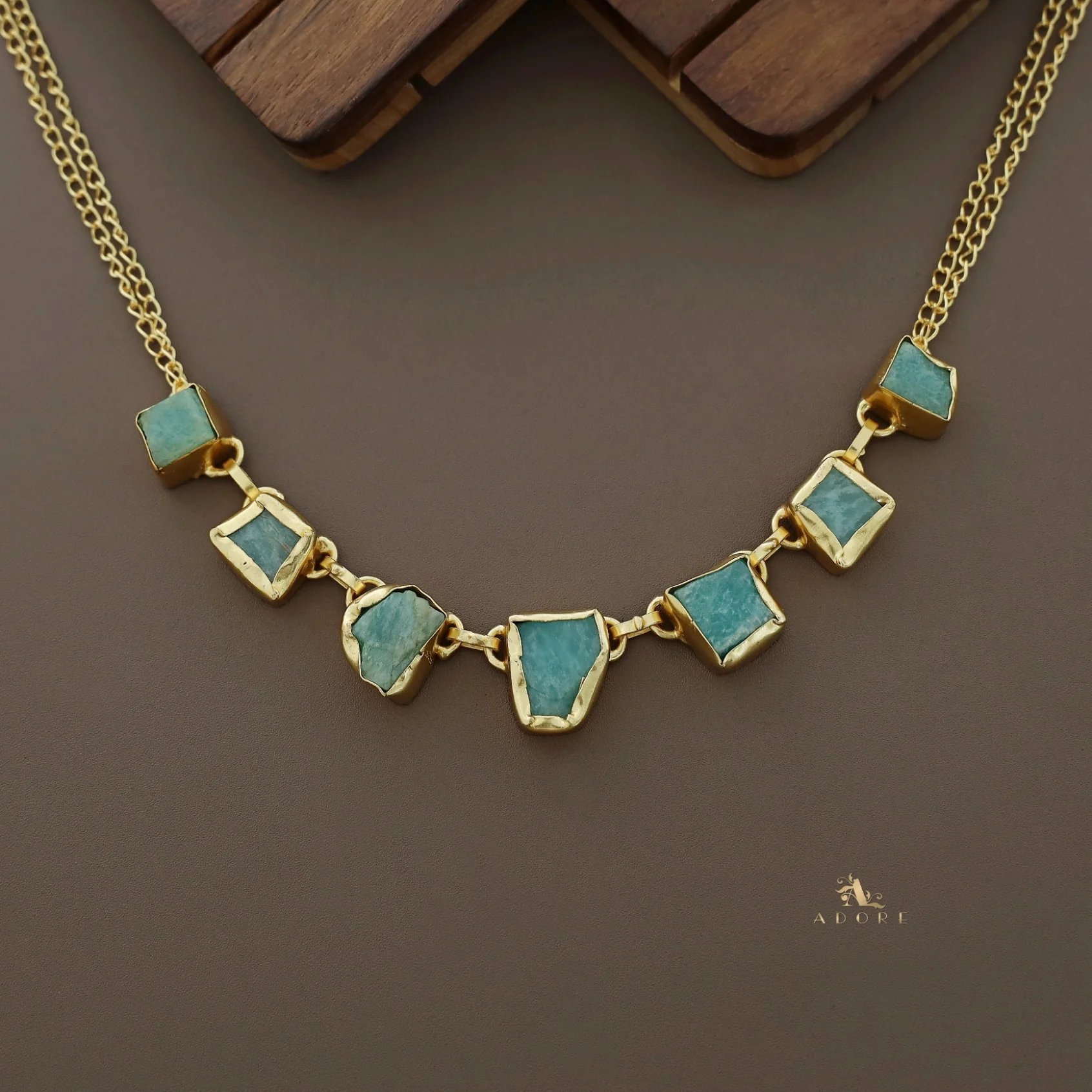 Tiyara Raw Stone Short Neckpiece - Image 3