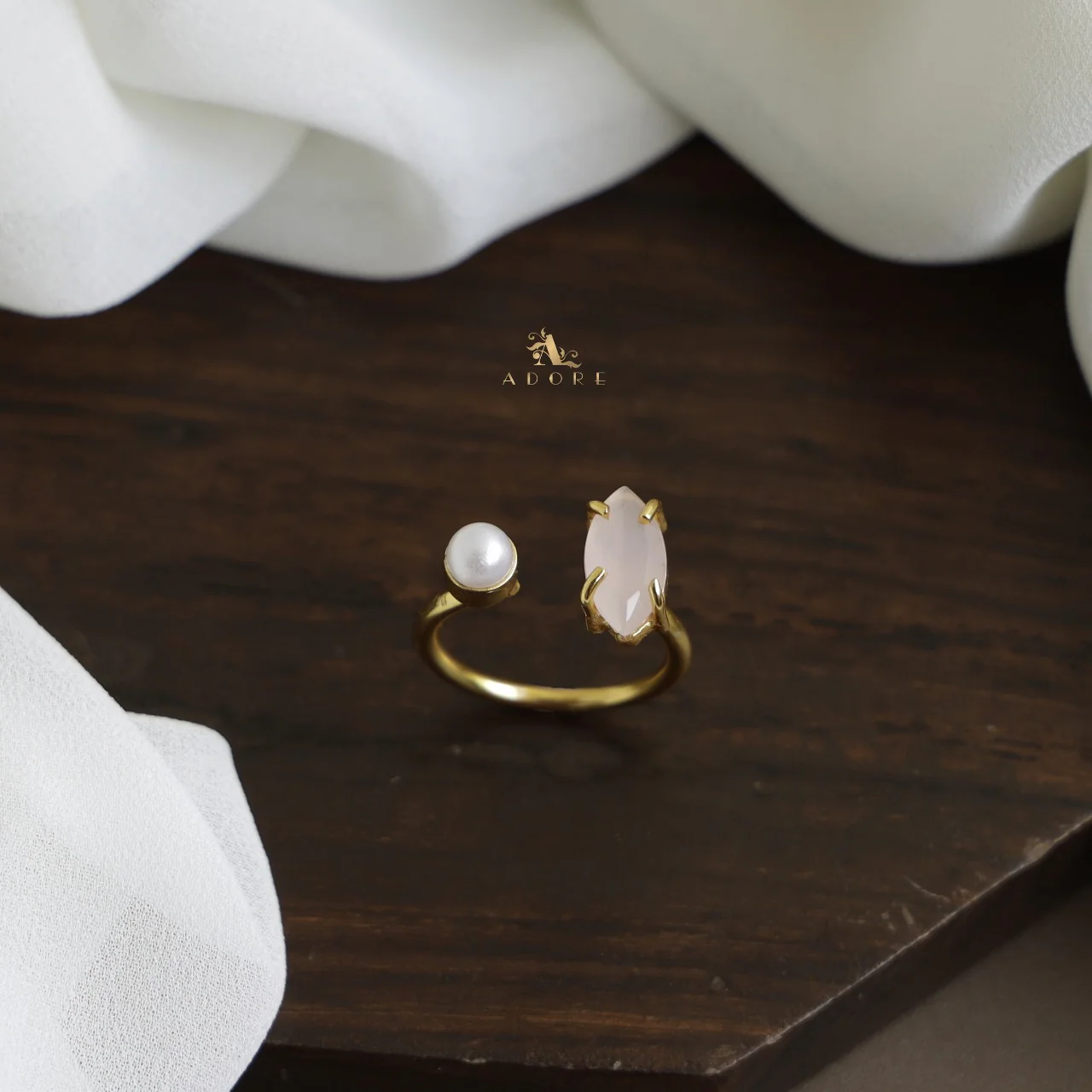 Toivo Glossy With Pearl Ring - Image 11