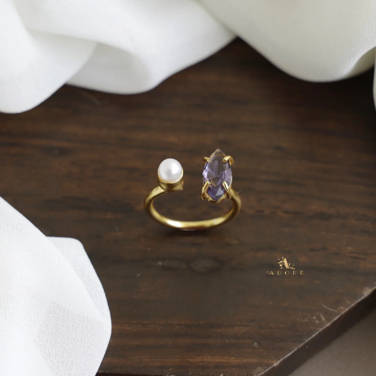 Toivo Glossy With Pearl Ring - Image 3