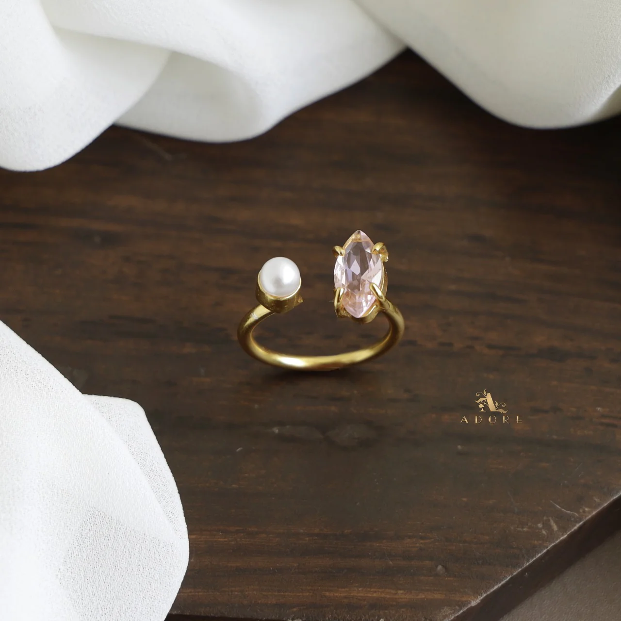 Toivo Glossy With Pearl Ring - Image 5