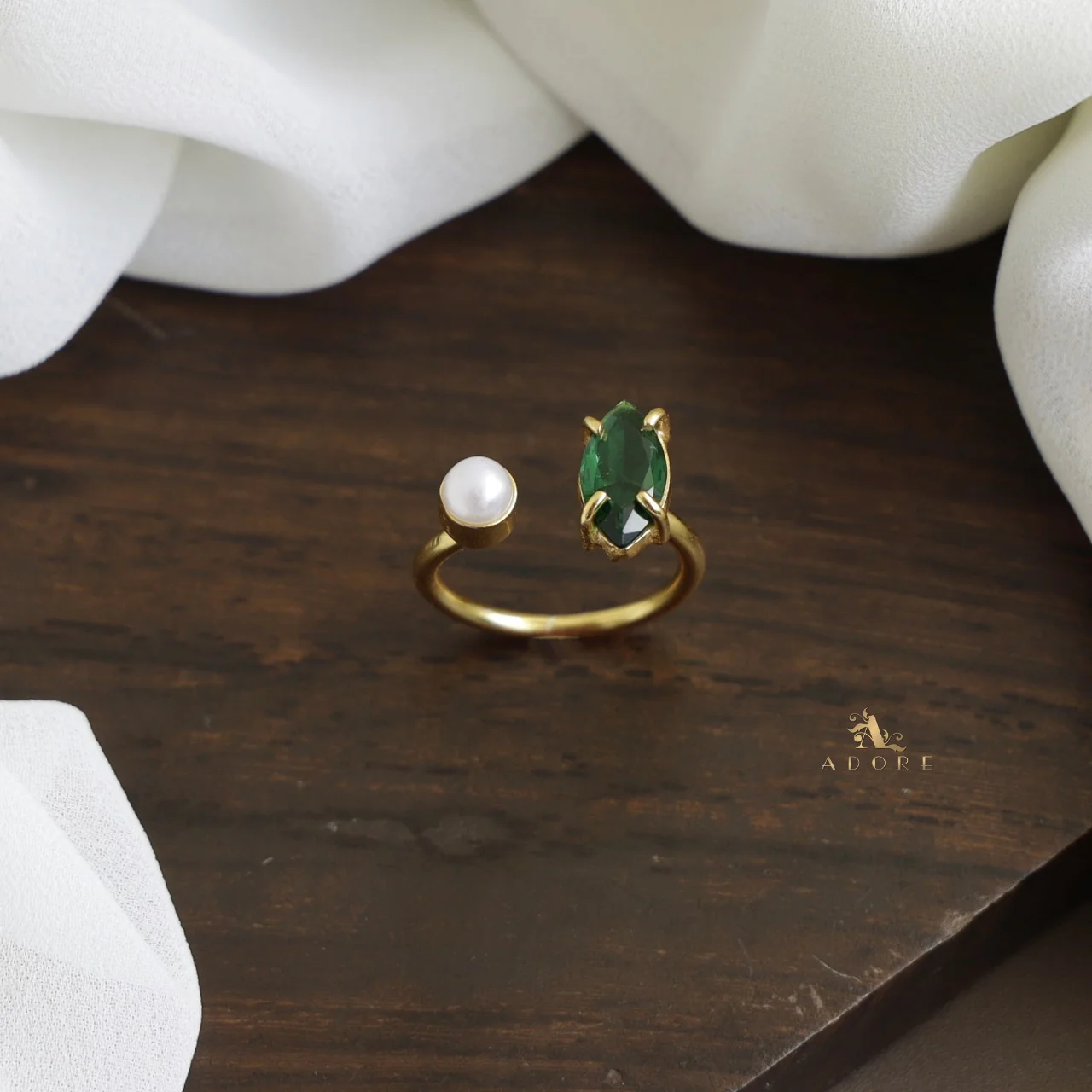 Toivo Glossy With Pearl Ring - Image 6
