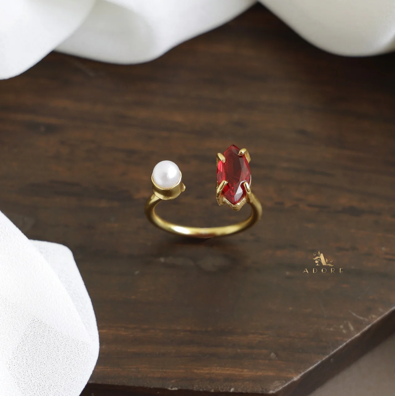 Toivo Glossy With Pearl Ring - Image 9