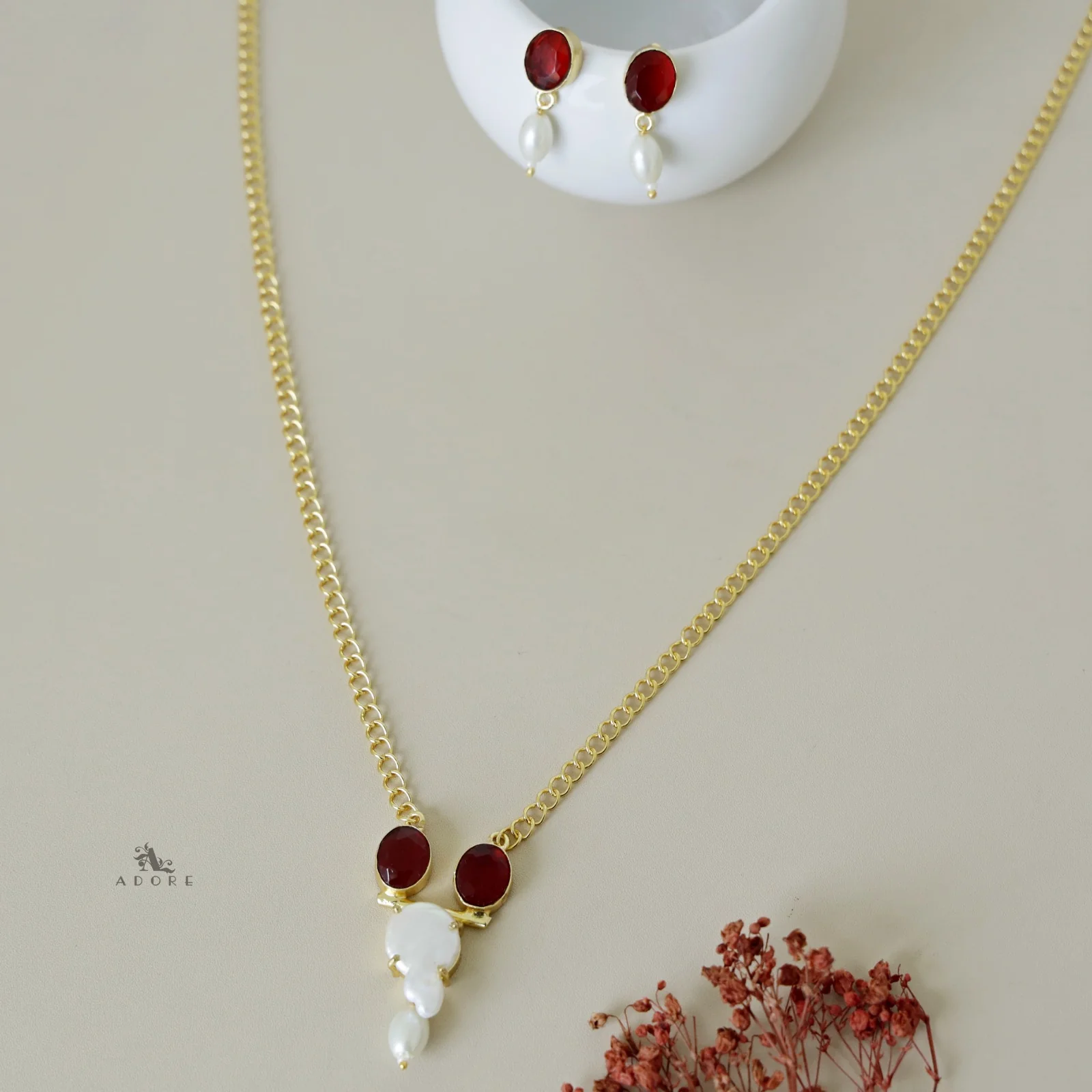 Tri Face Baroque Pearl Glossy Neckpiece with Earring - Image 9