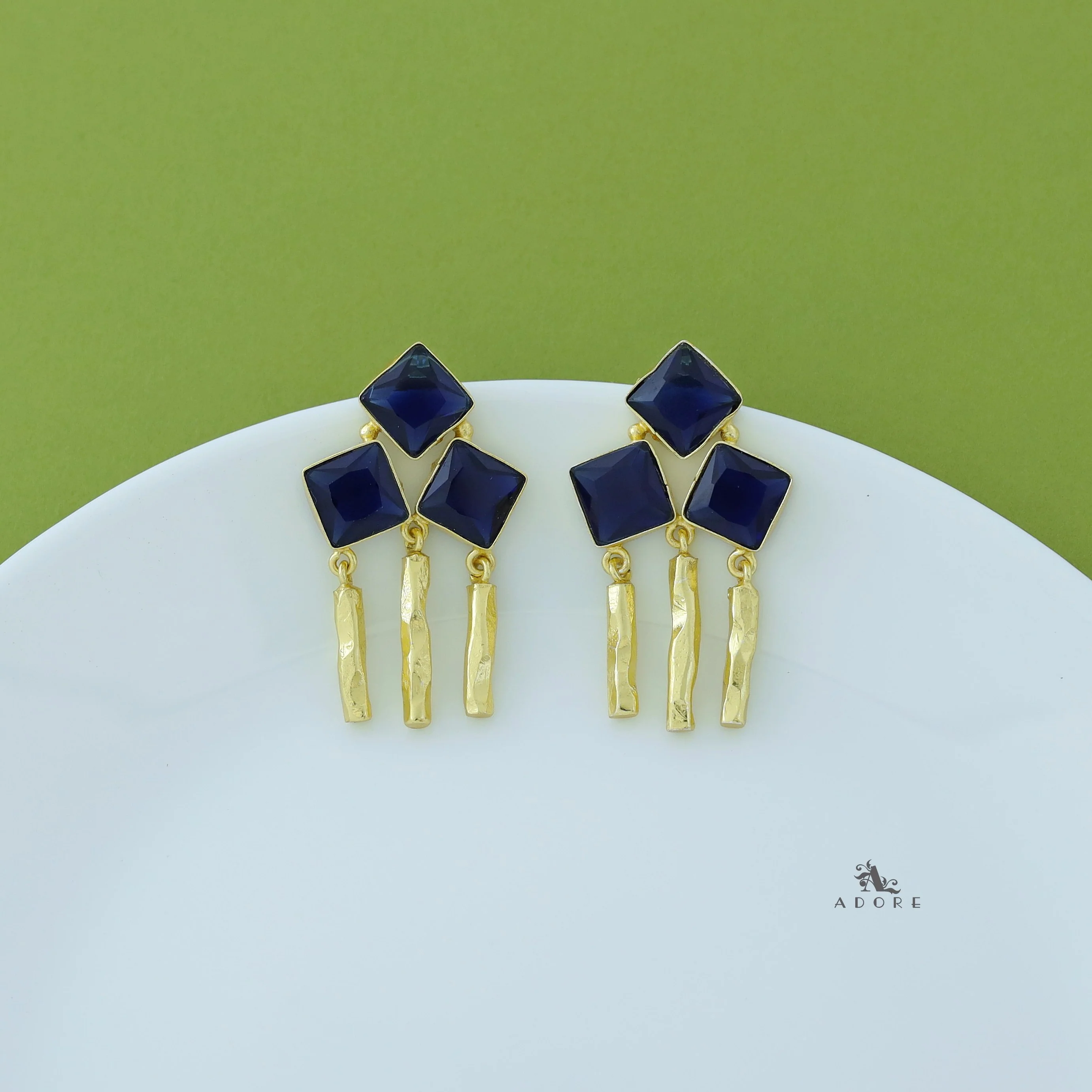 Tri Glossy Diamond Hammered Stick Earring - Image 5