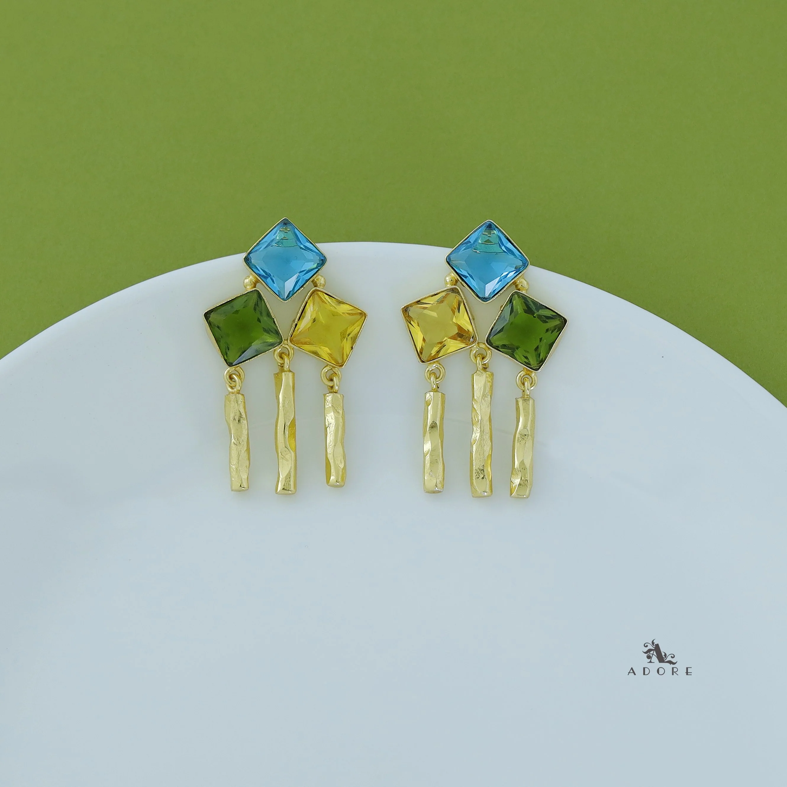 Tri Glossy Diamond Hammered Stick Earring - Image 7