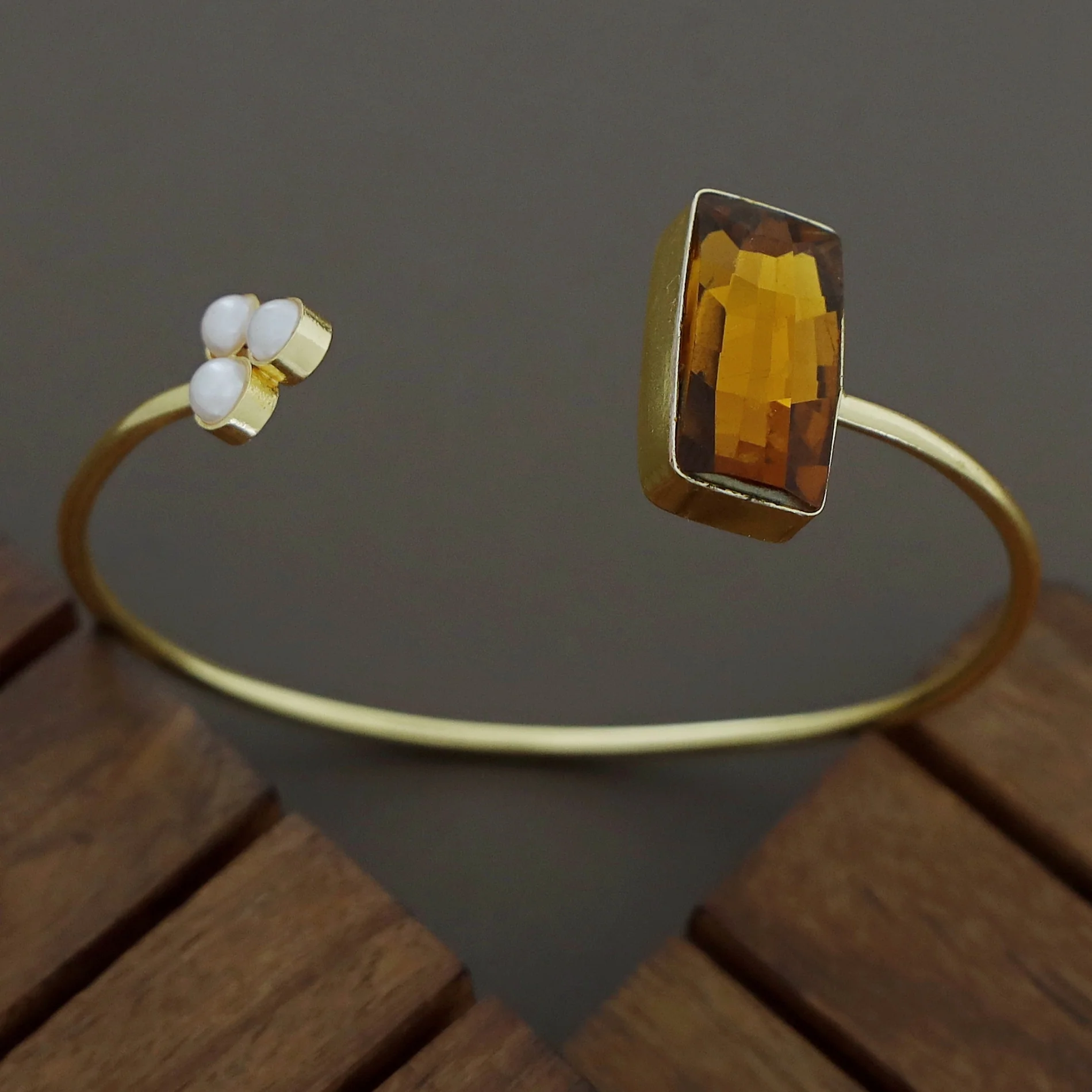 Tri Pearl Rectangle Magic Glossy Stone Bangle - Image 3