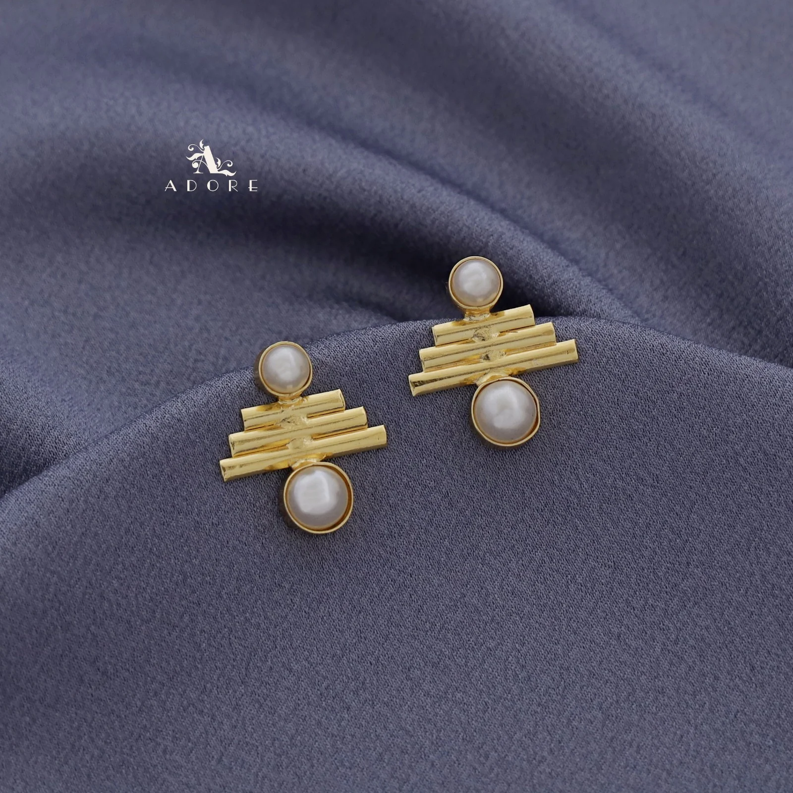 Tri Step Golden lines Glossy Earring - Image 11